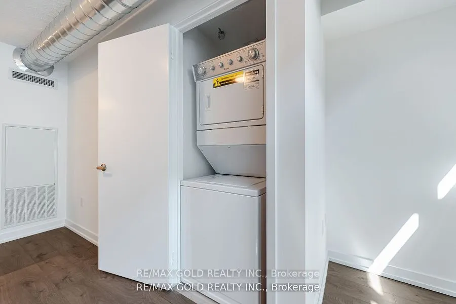 1410 Dupont Street, #325