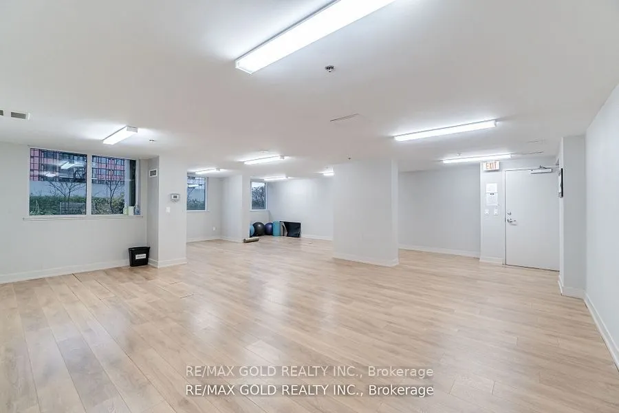 1410 Dupont Street, #325