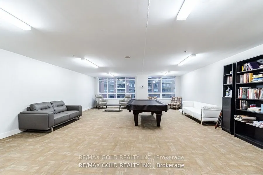 1410 Dupont Street, #325