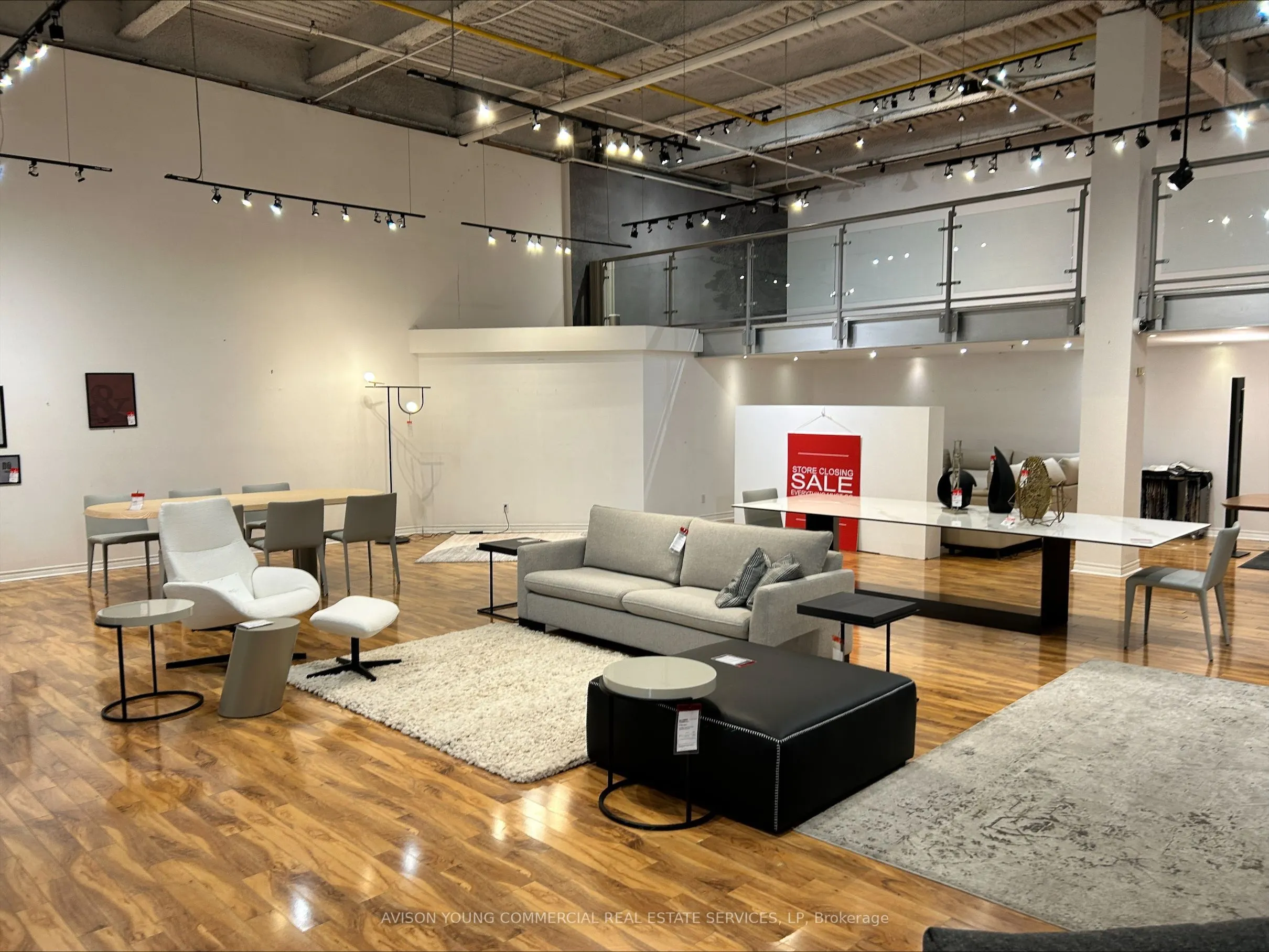 1020 Lawrence Avenue W, #102