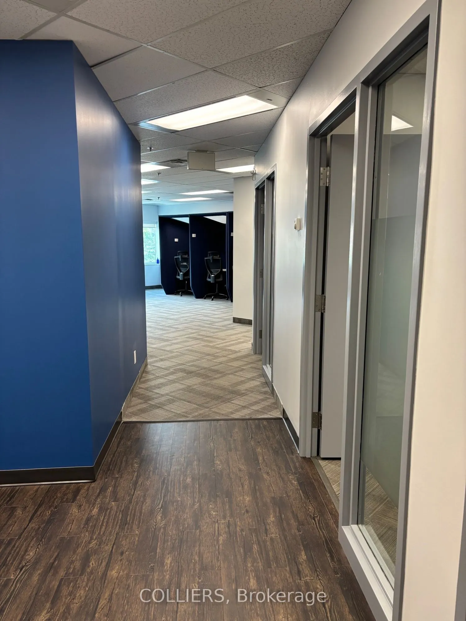 5353 Dundas Street W, #208