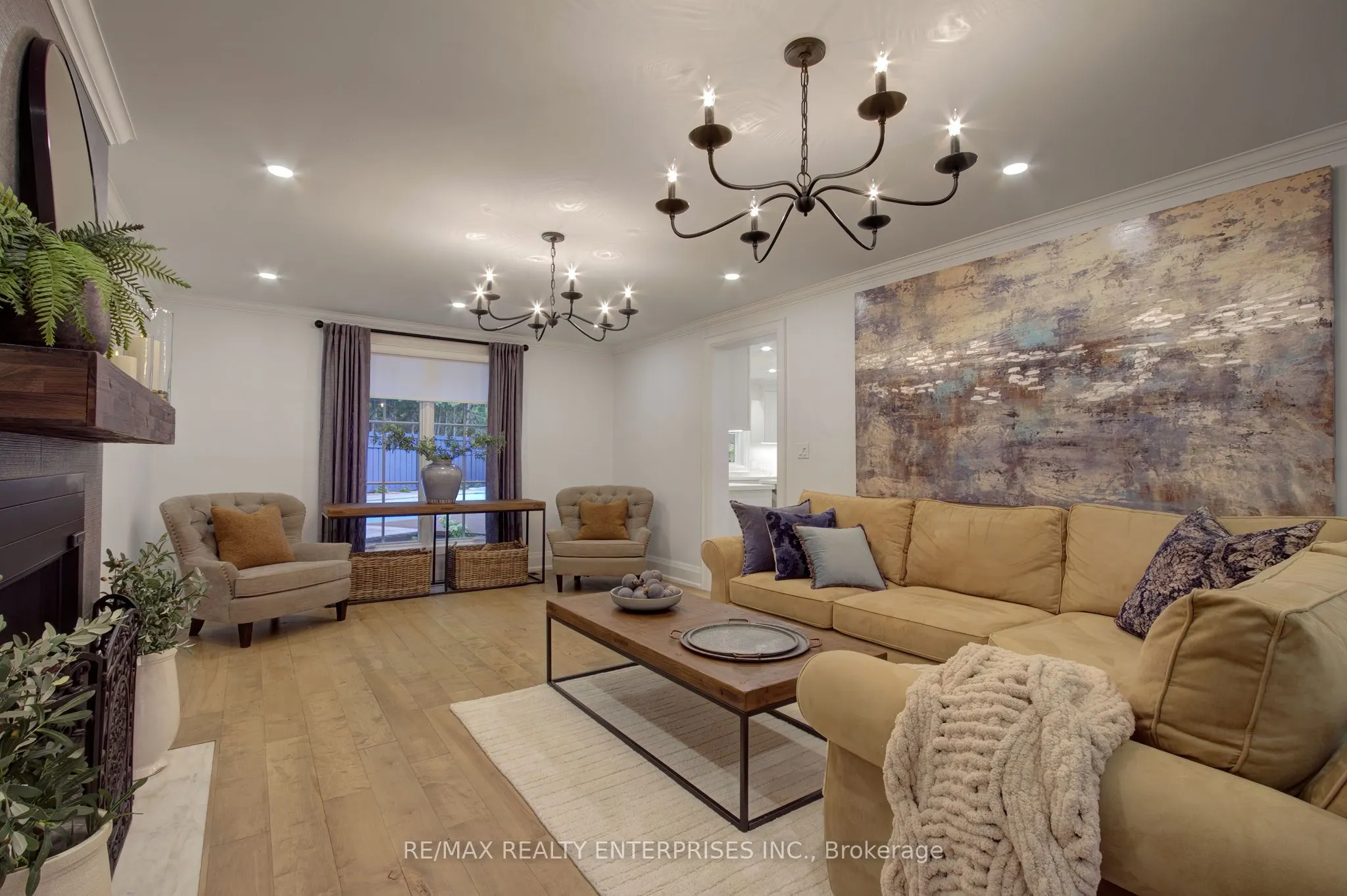 1543 Point-O-Woods Road