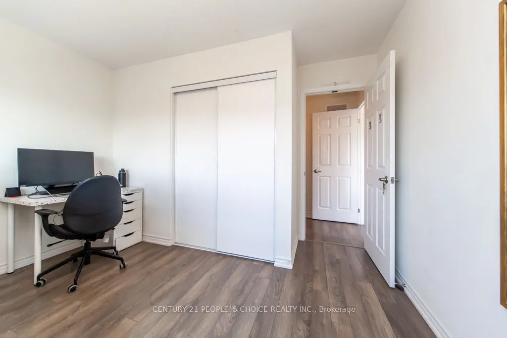 250 Lagerfeld Drive, #12