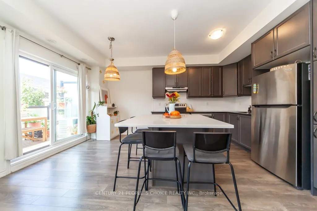 250 Lagerfeld Drive, #12