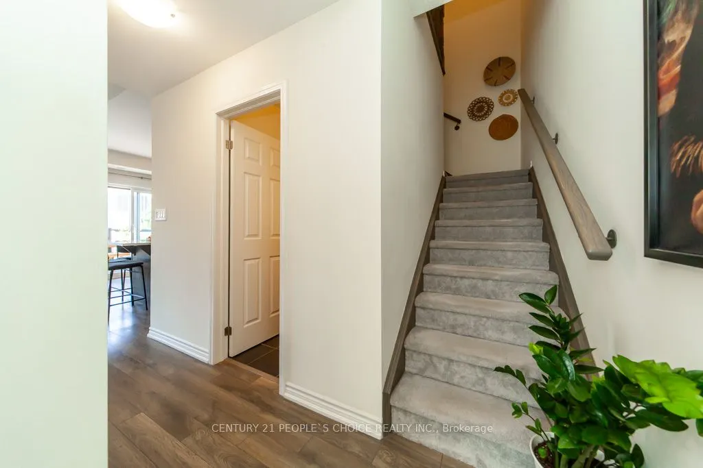 250 Lagerfeld Drive, #12