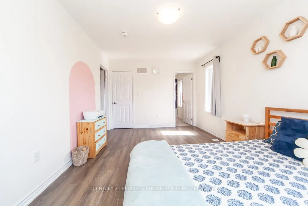 250 Lagerfeld Drive, #12