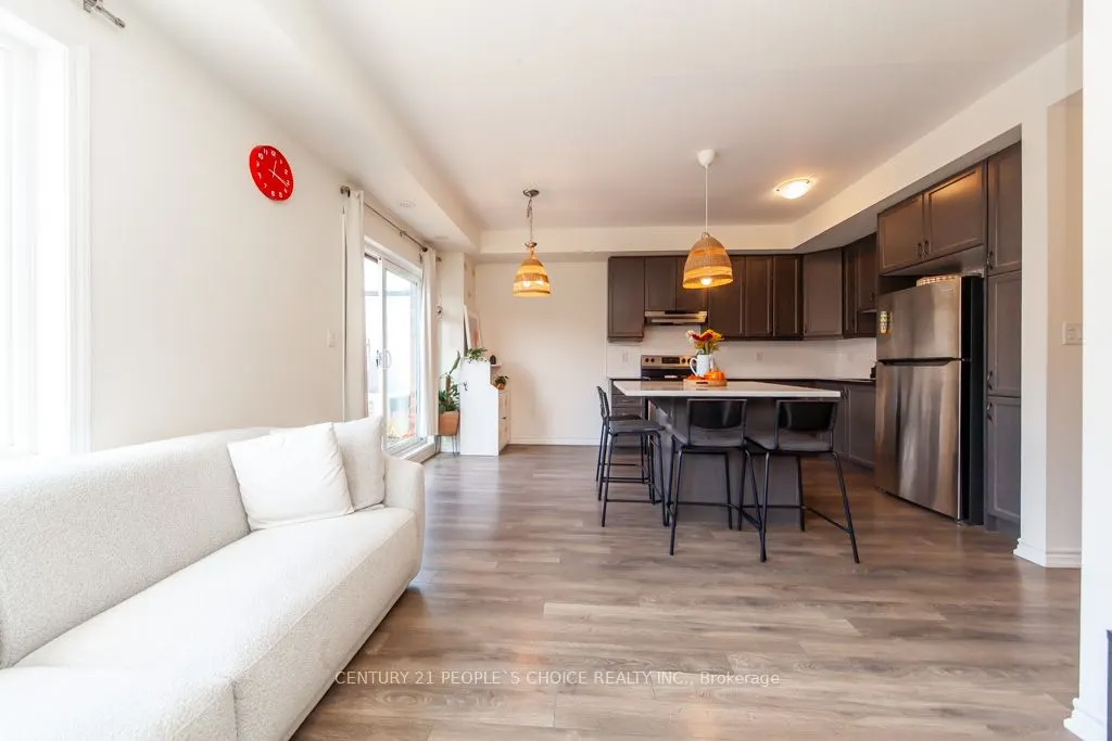 250 Lagerfeld Drive, #12