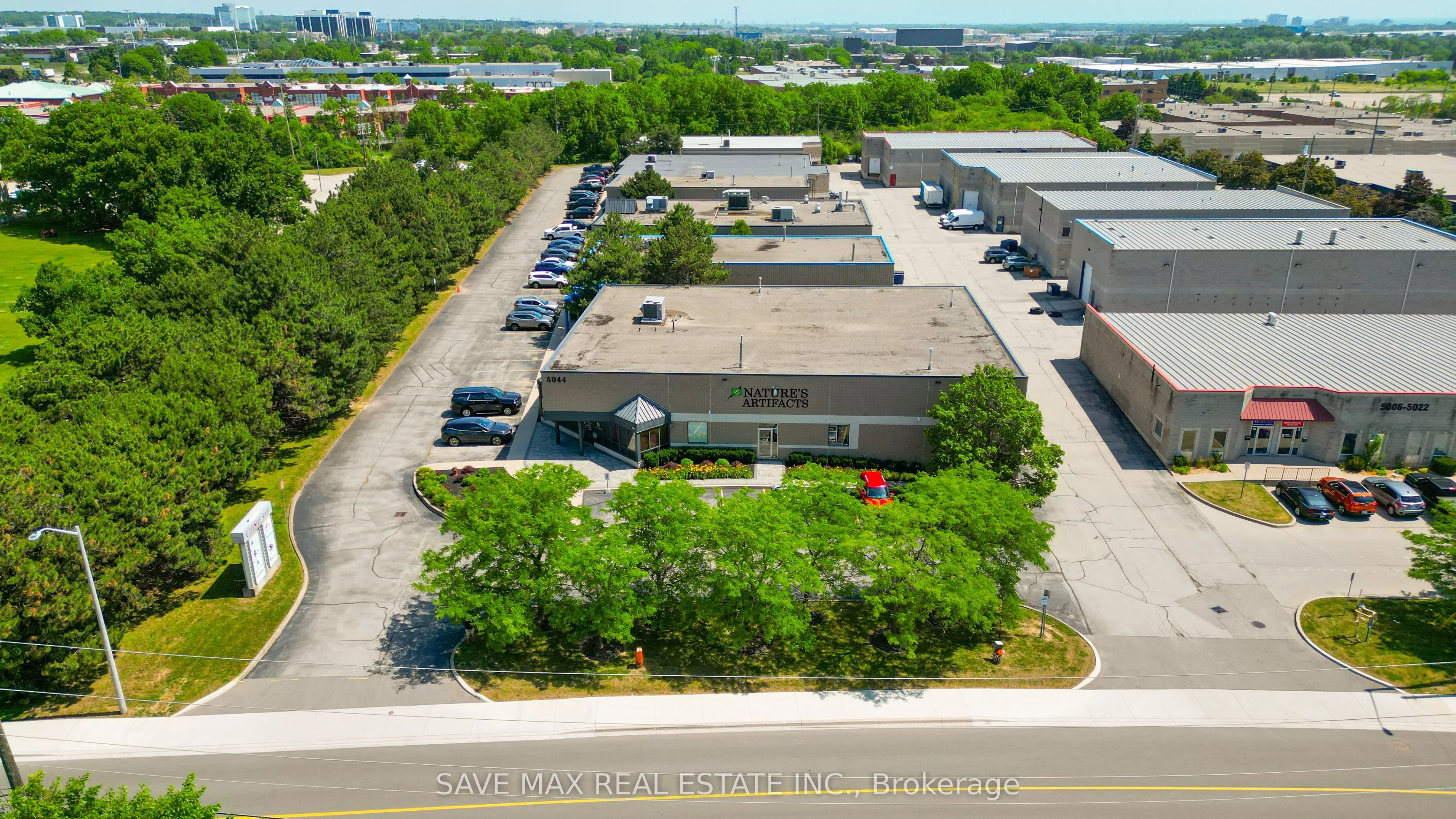 5044 South Service Road