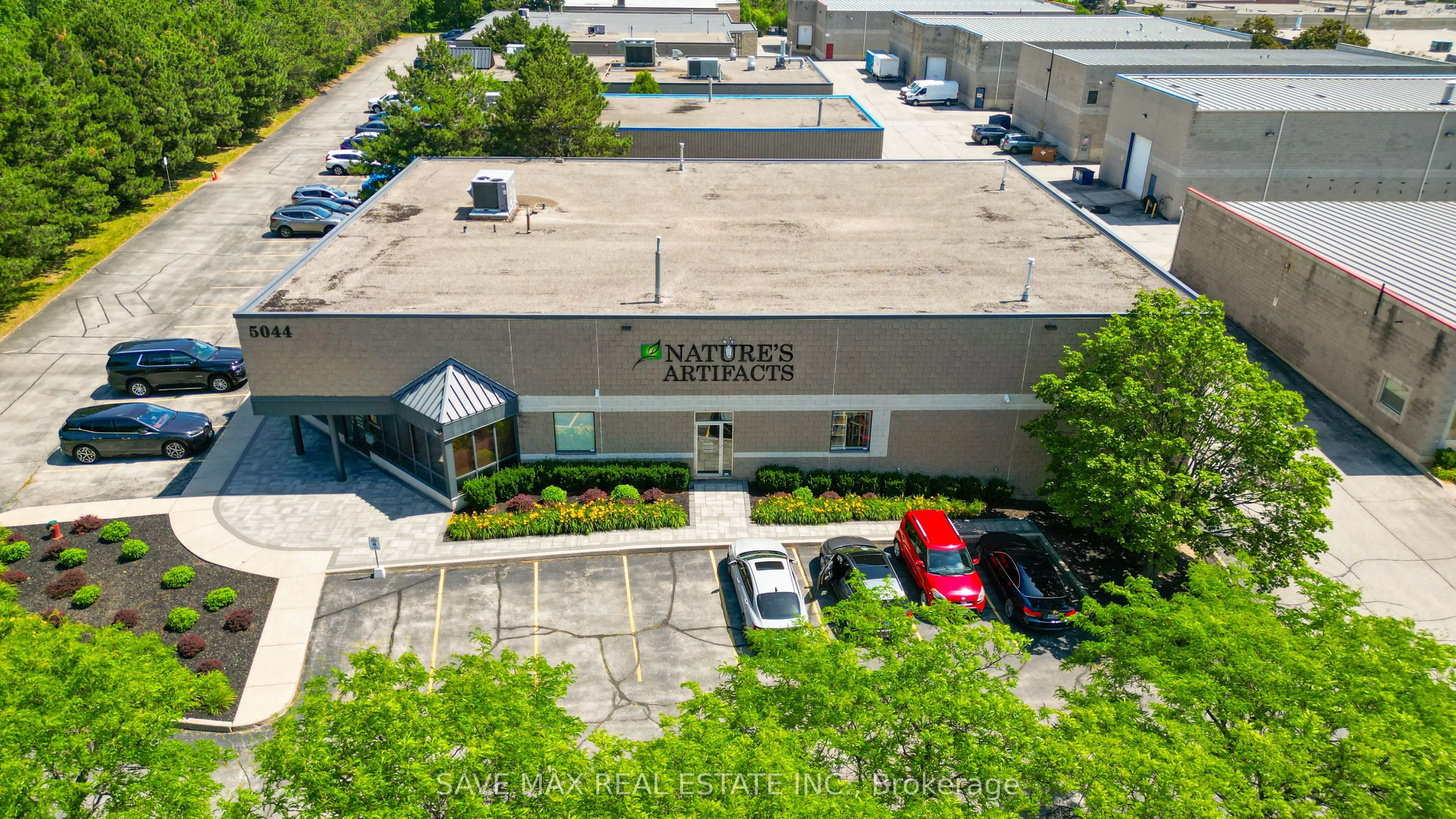 5044 South Service Road