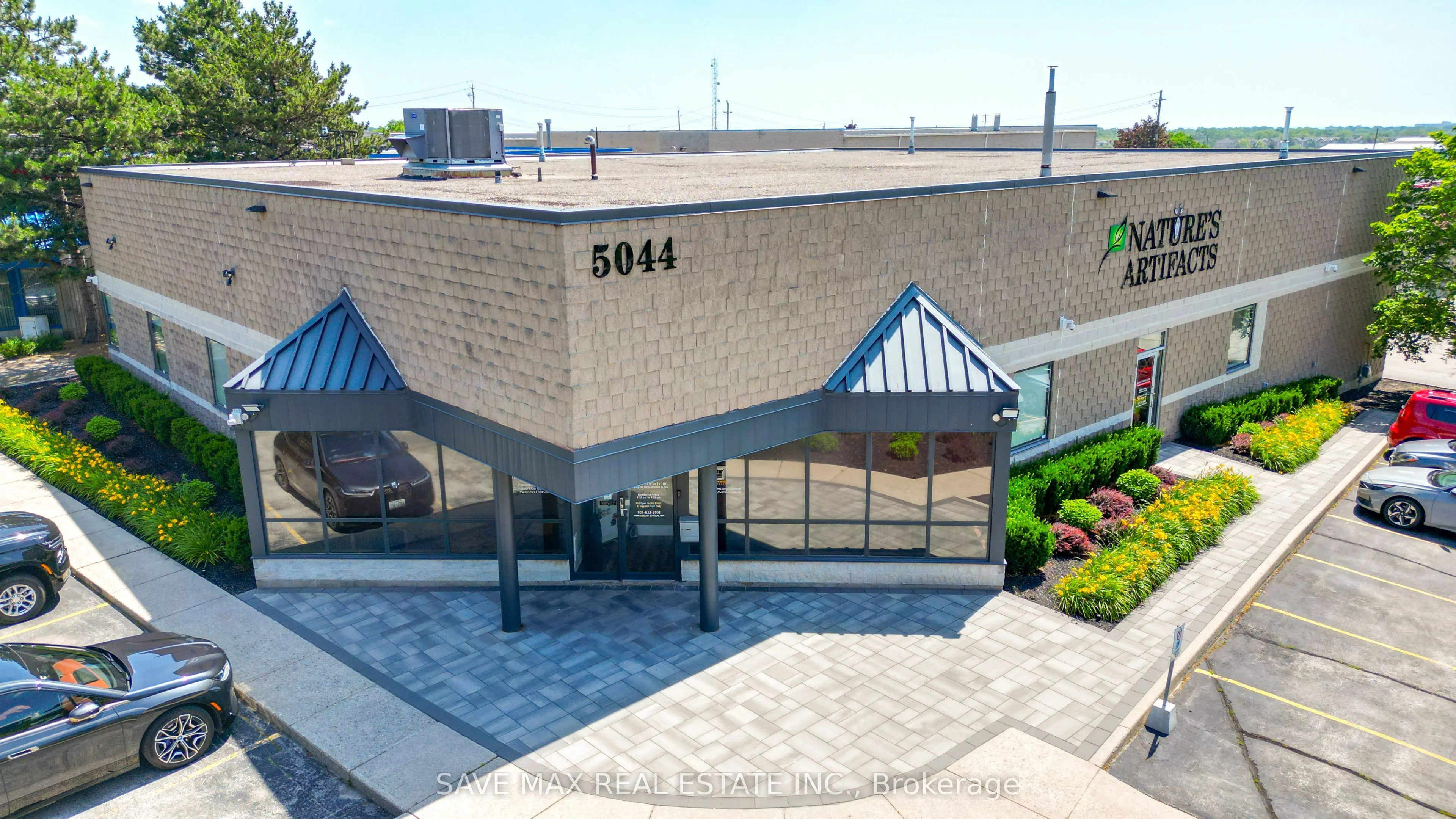 5044 South Service Road