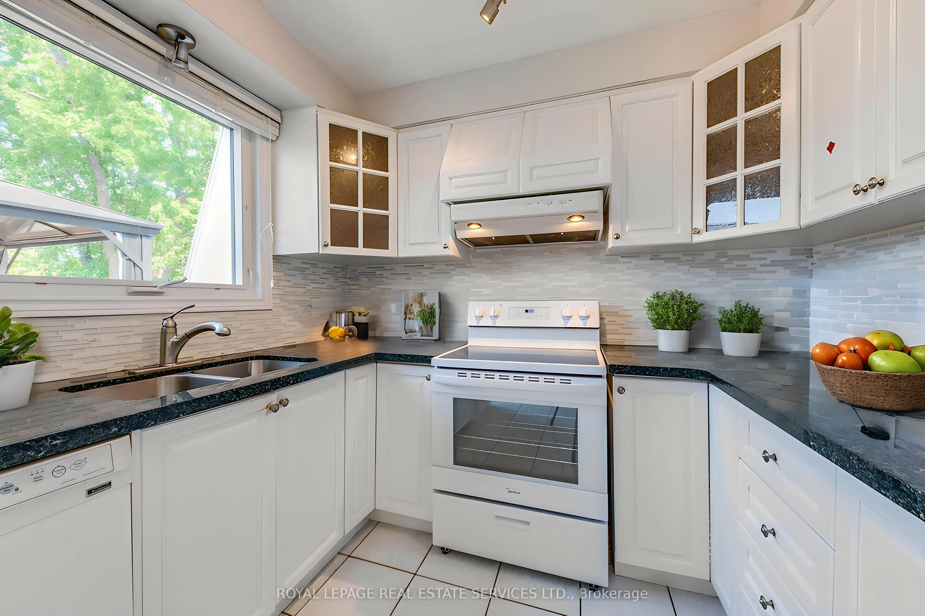 317 Ulric Crescent