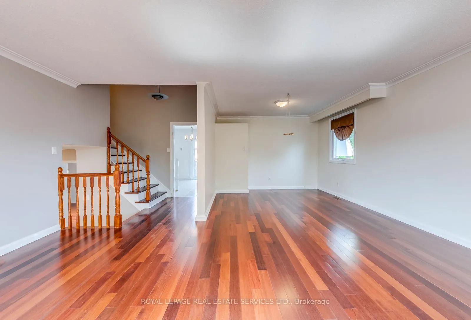 317 Ulric Crescent