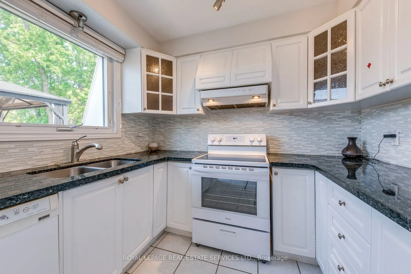 317 Ulric Crescent