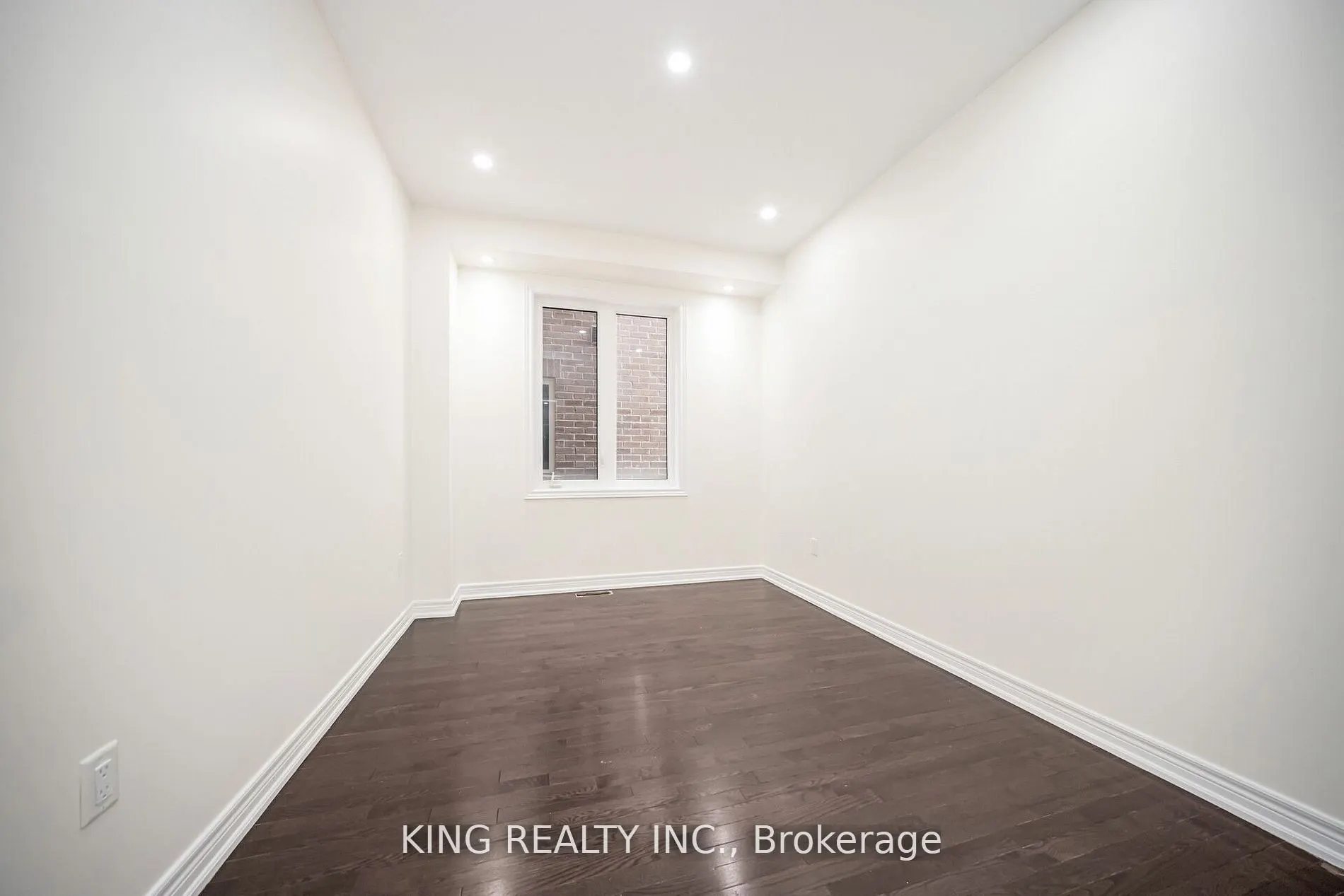 52 Haverstock Crescent
