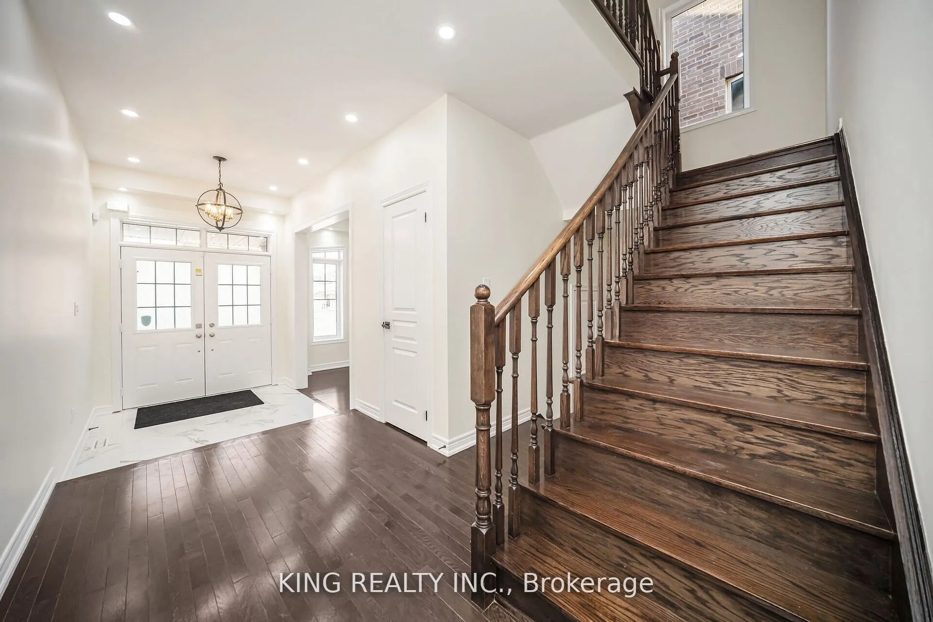 52 Haverstock Crescent