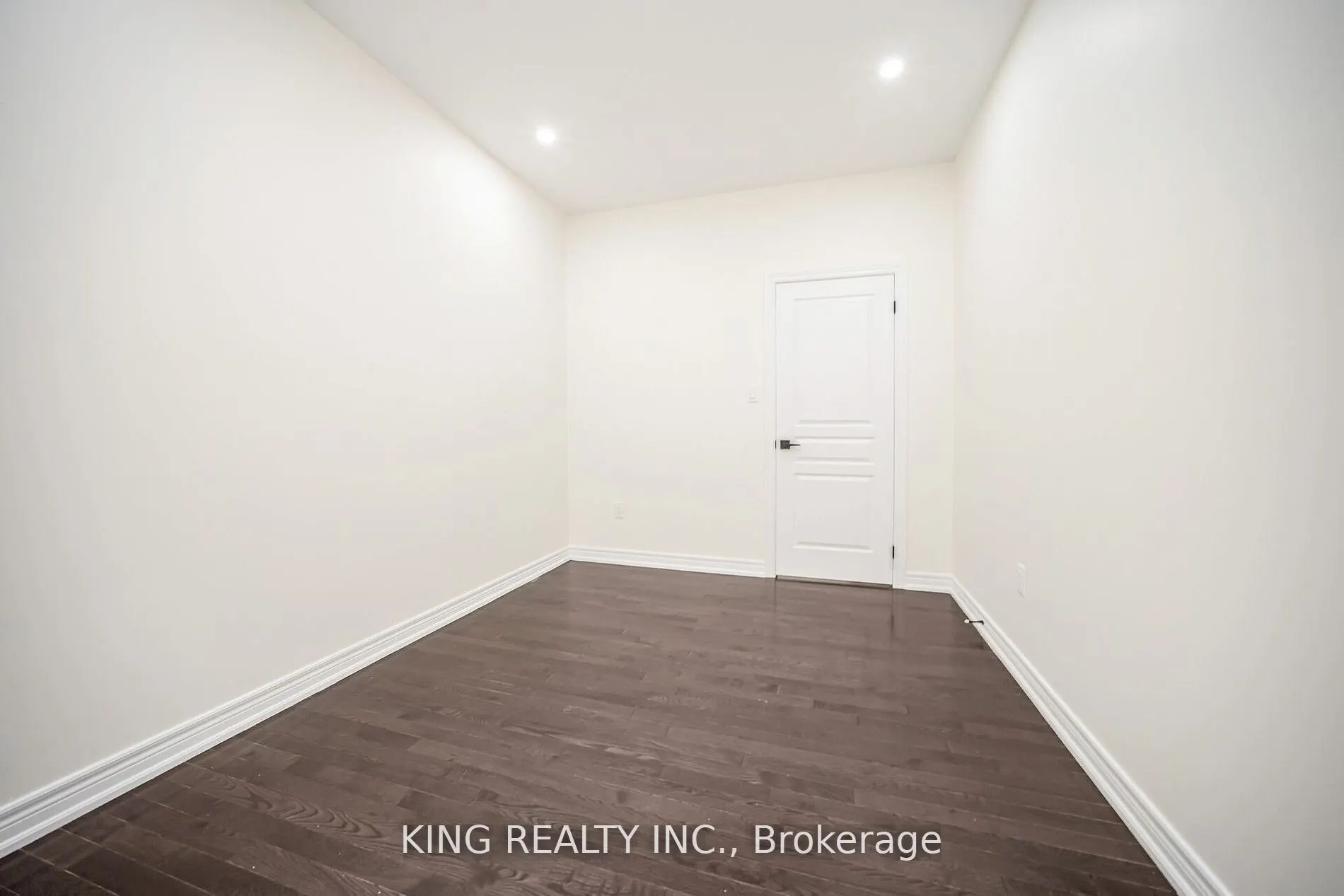 52 Haverstock Crescent