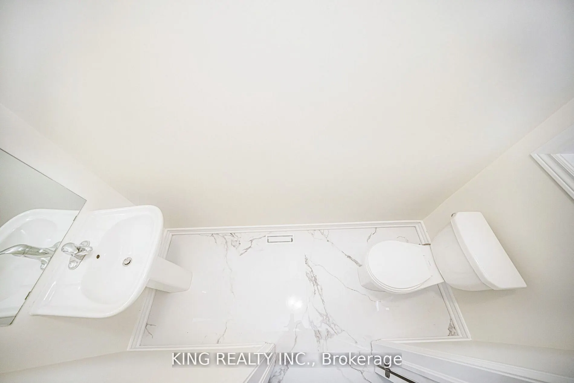 52 Haverstock Crescent
