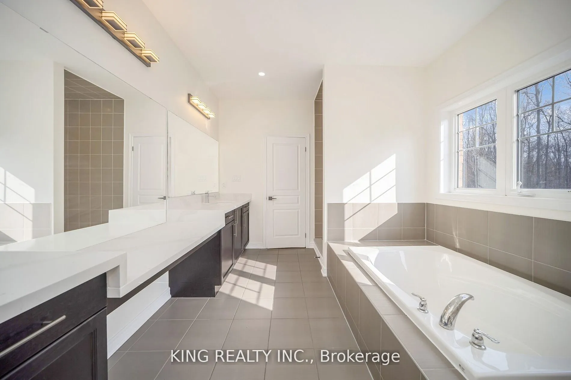 52 Haverstock Crescent
