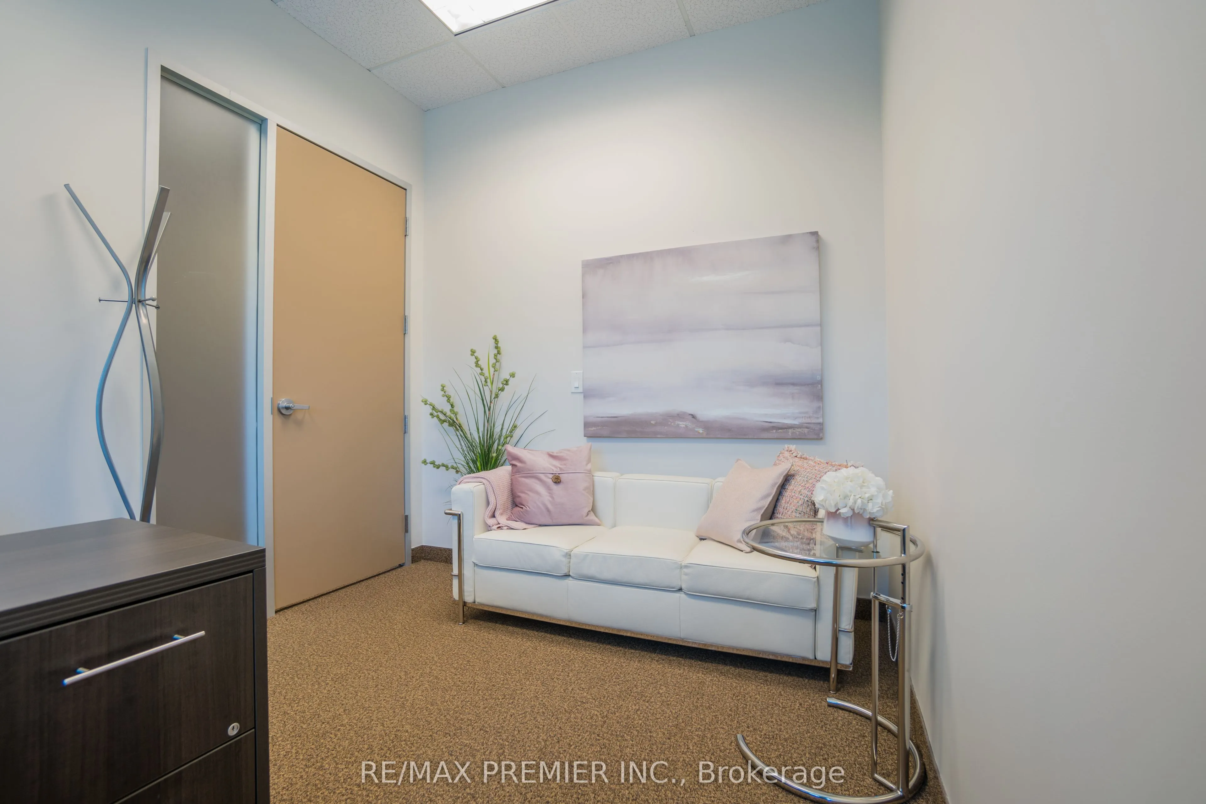1300 Cornwall Road, #201-E