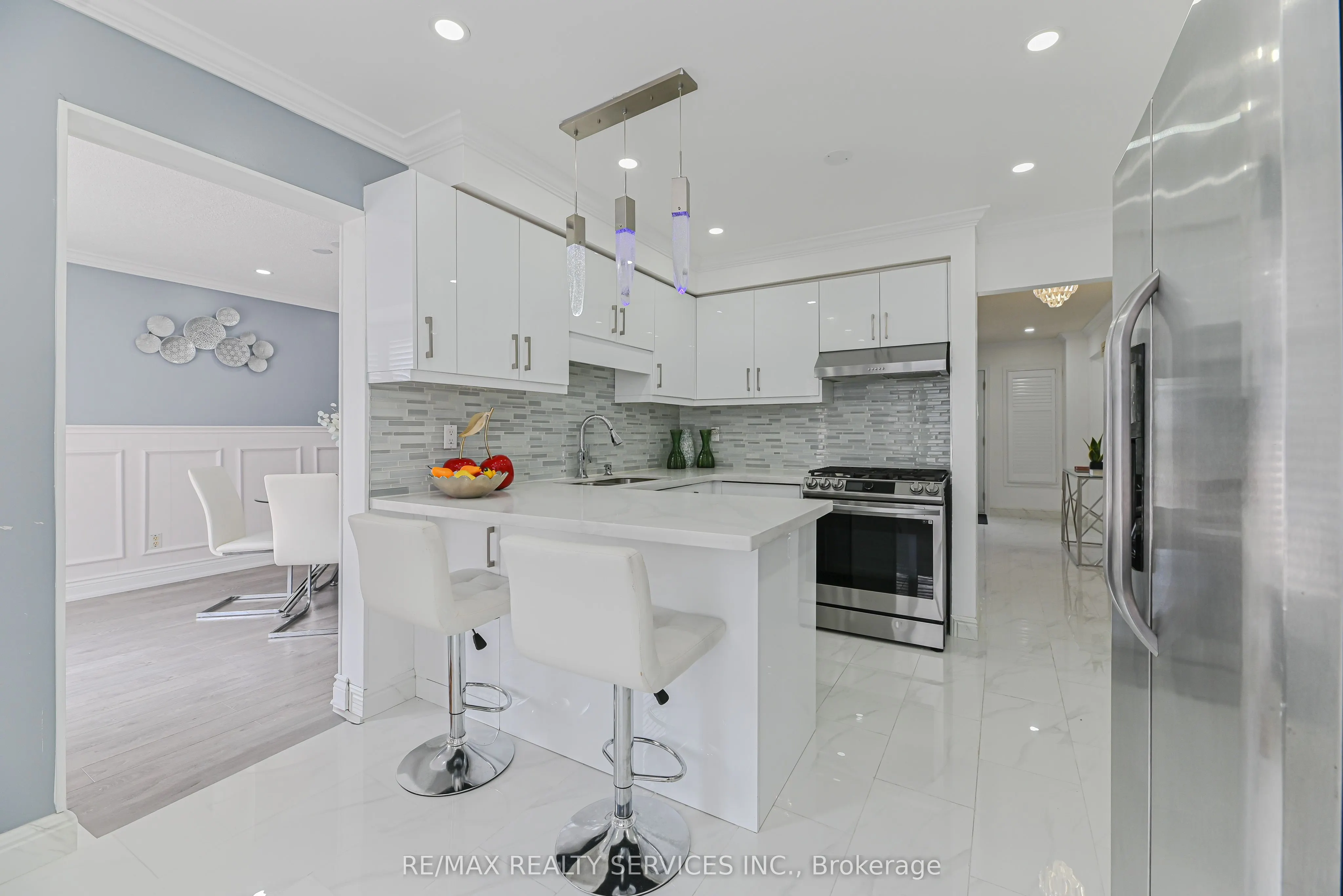 29 Leneck Avenue