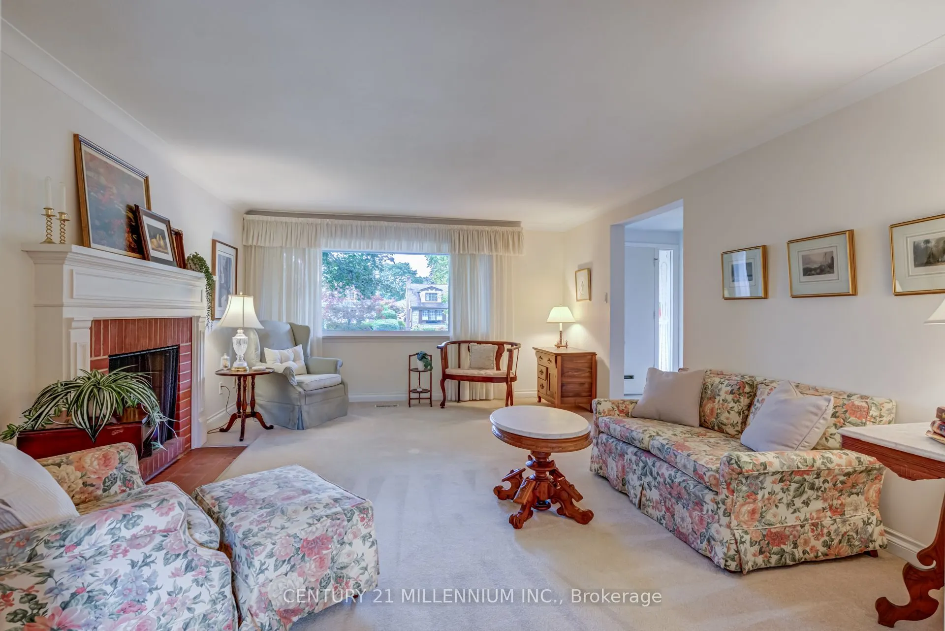12 Alderway Avenue