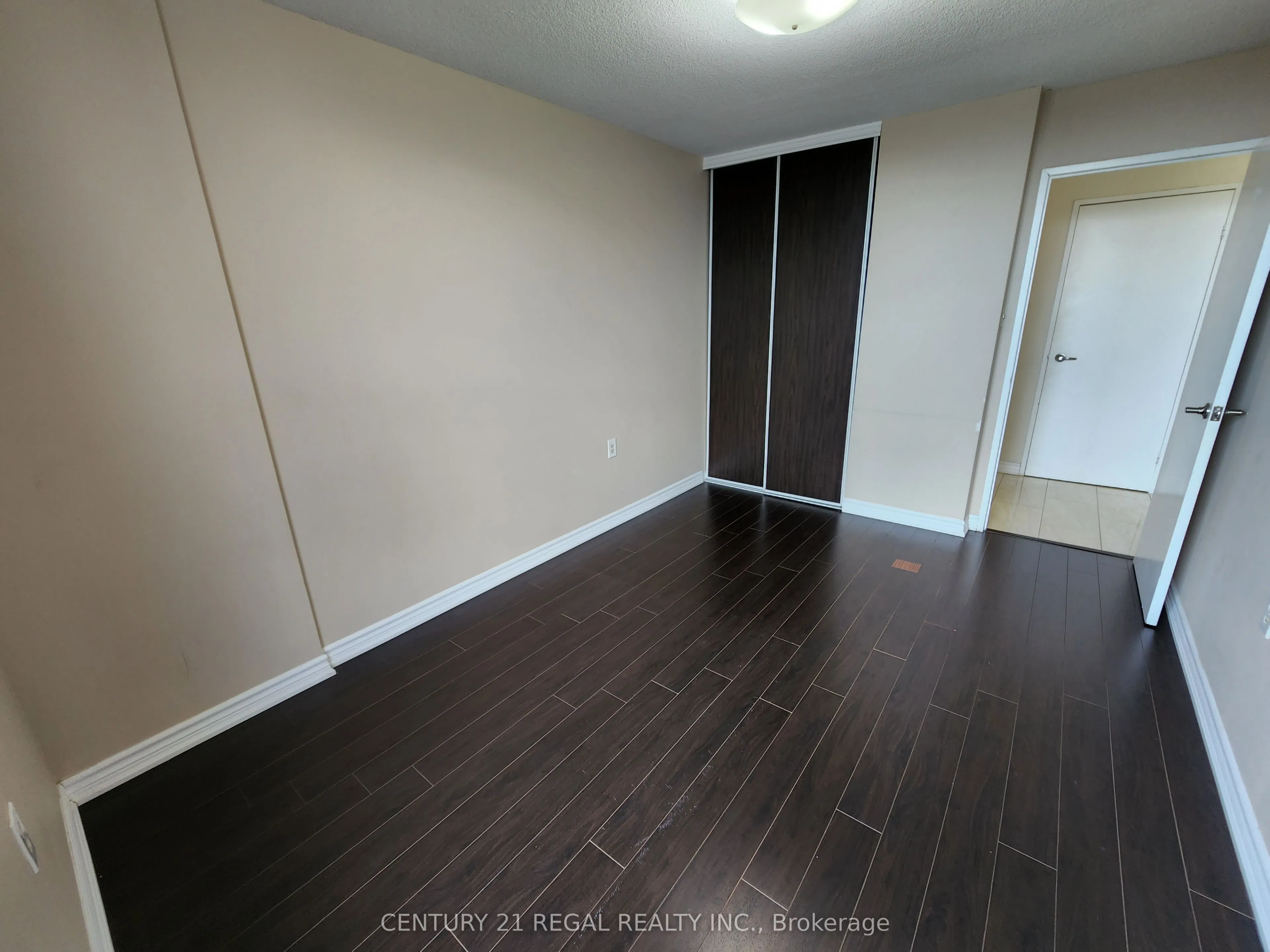 18 Knightsbridge Road, #1510