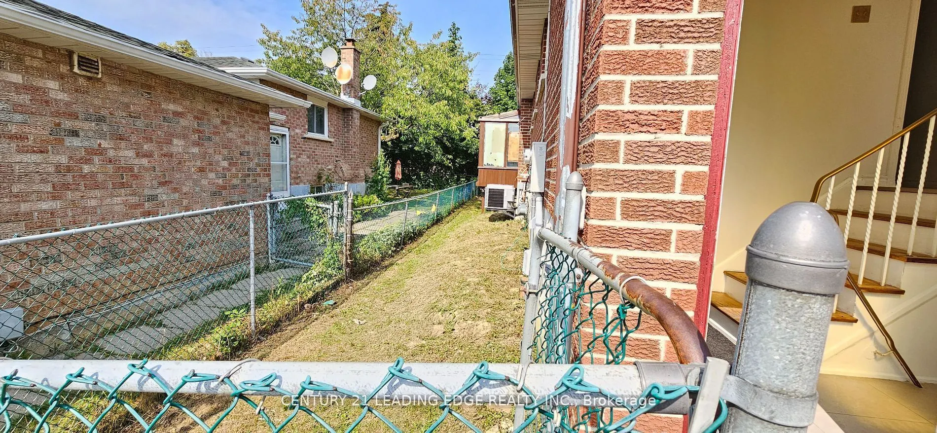 39 Mallard Crescent, #Upper
