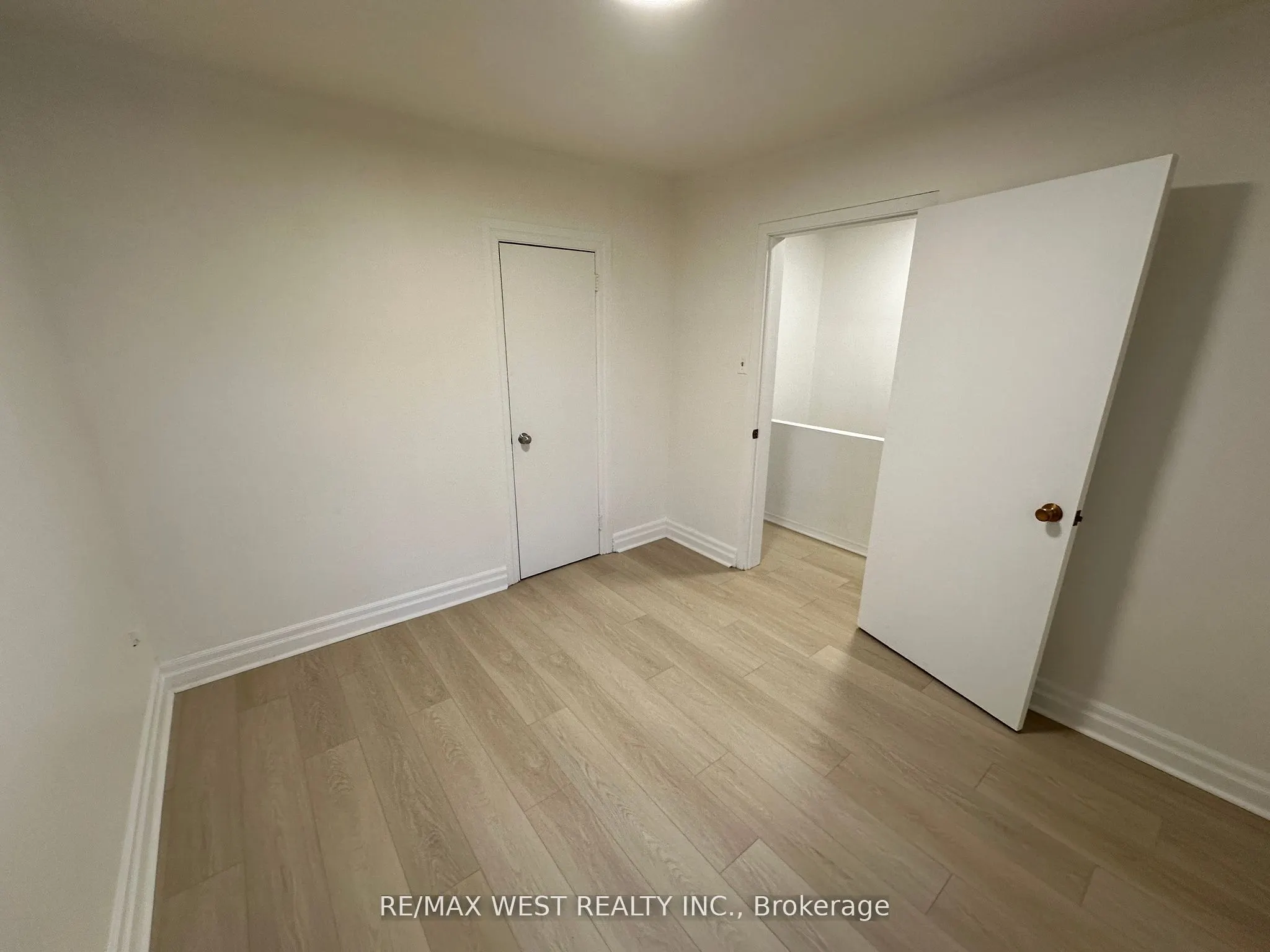 19 Jerome Street, #2nd