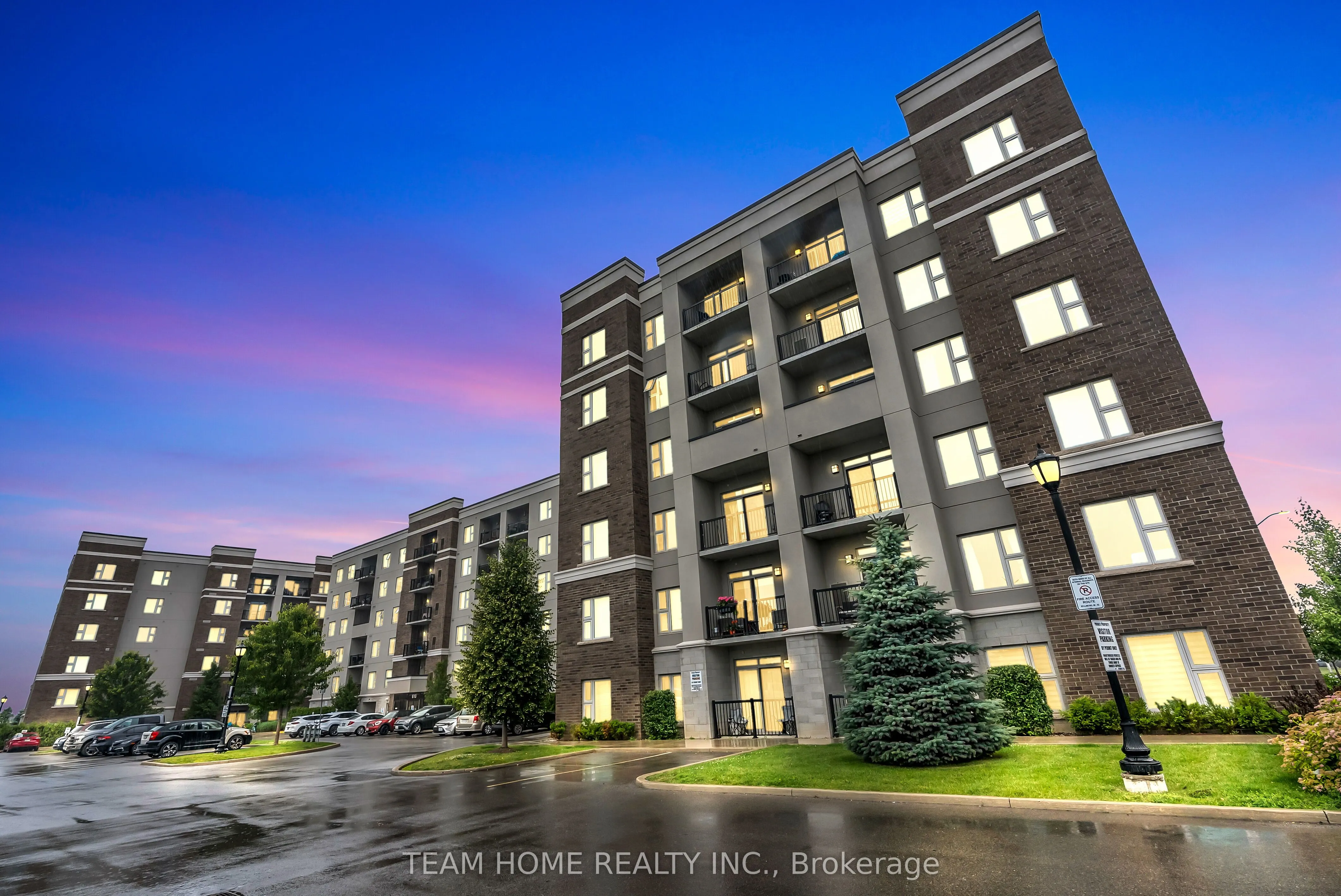 610 Farmstead Drive, #220