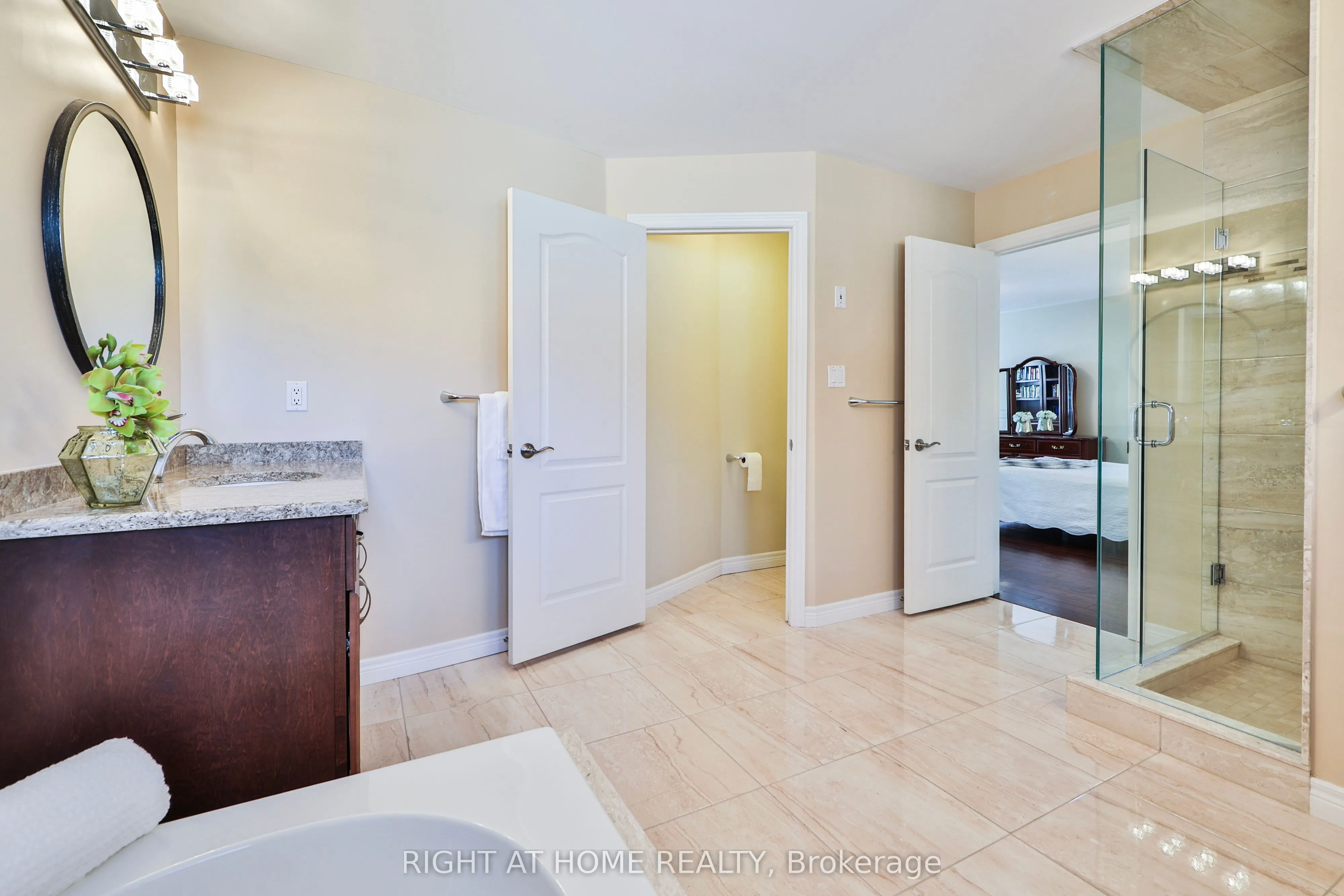 2435 VALLEY FOREST Way