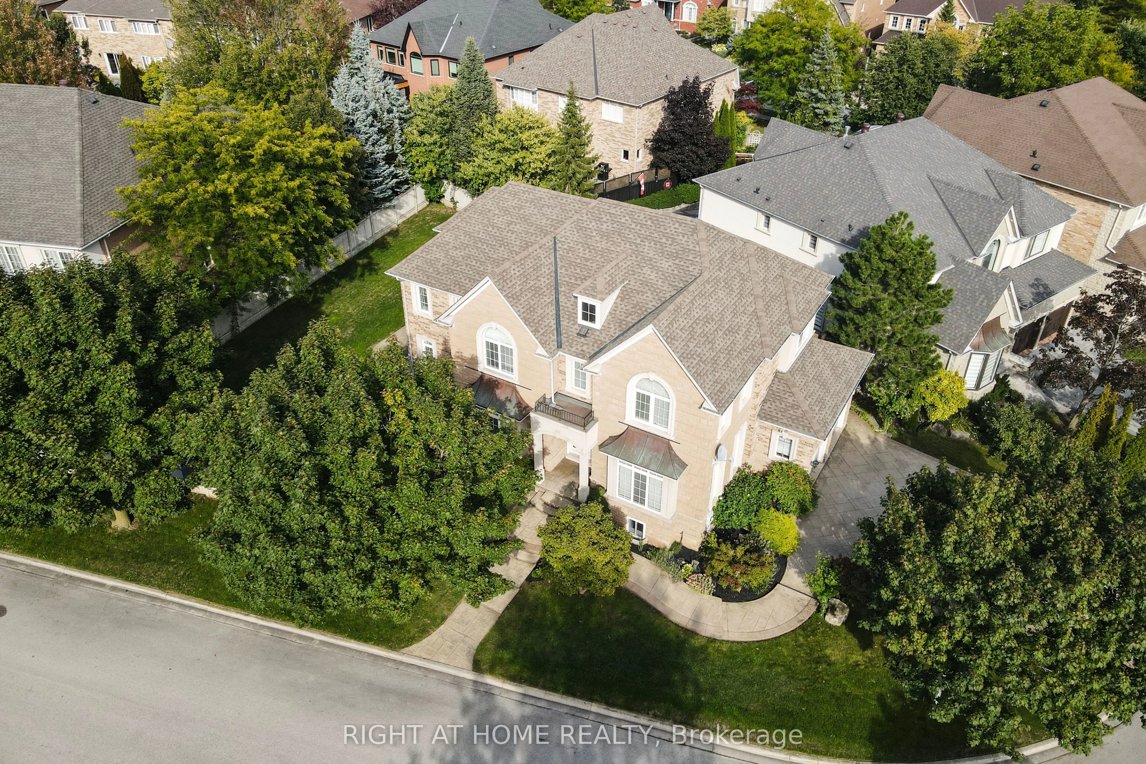 2435 VALLEY FOREST Way