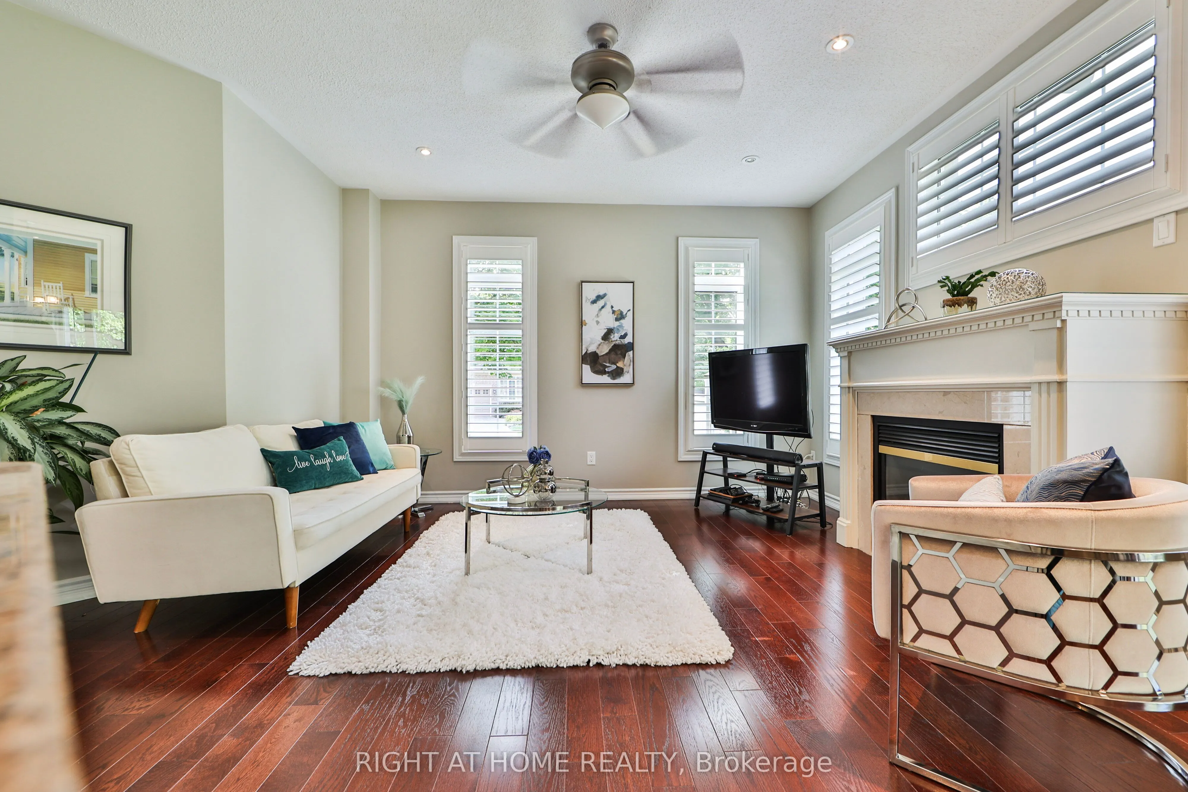 2435 VALLEY FOREST Way
