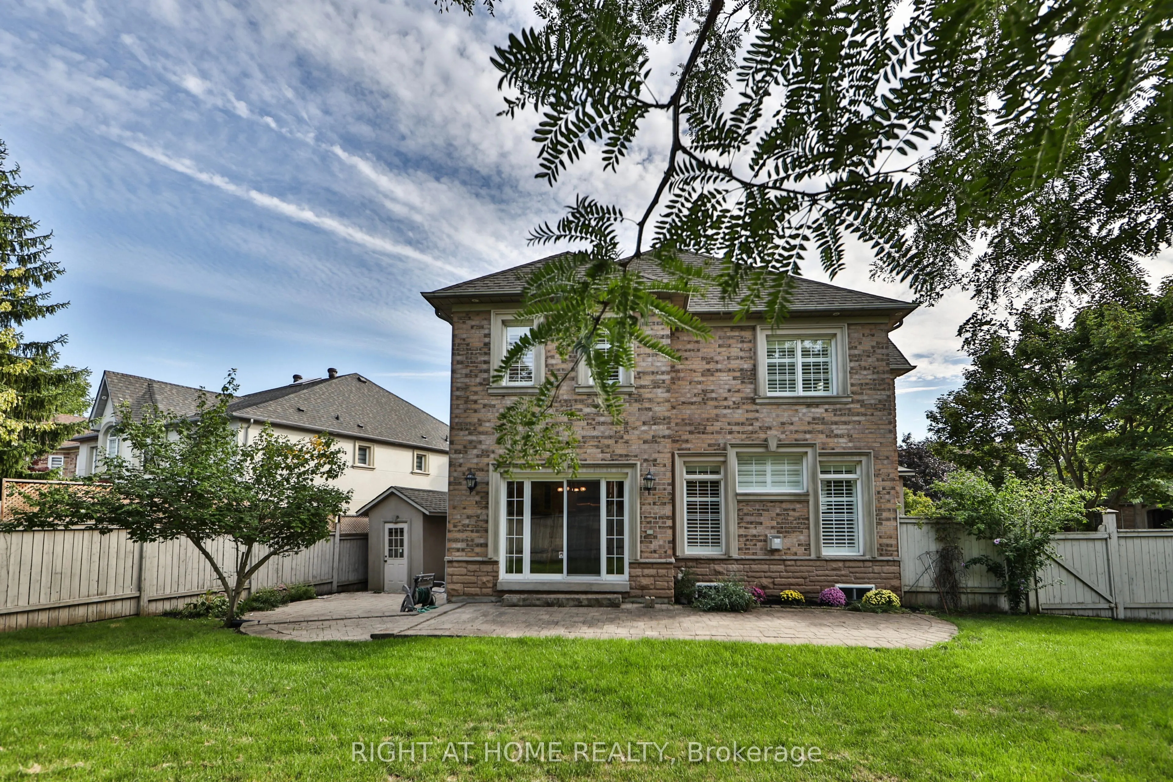 2435 VALLEY FOREST Way