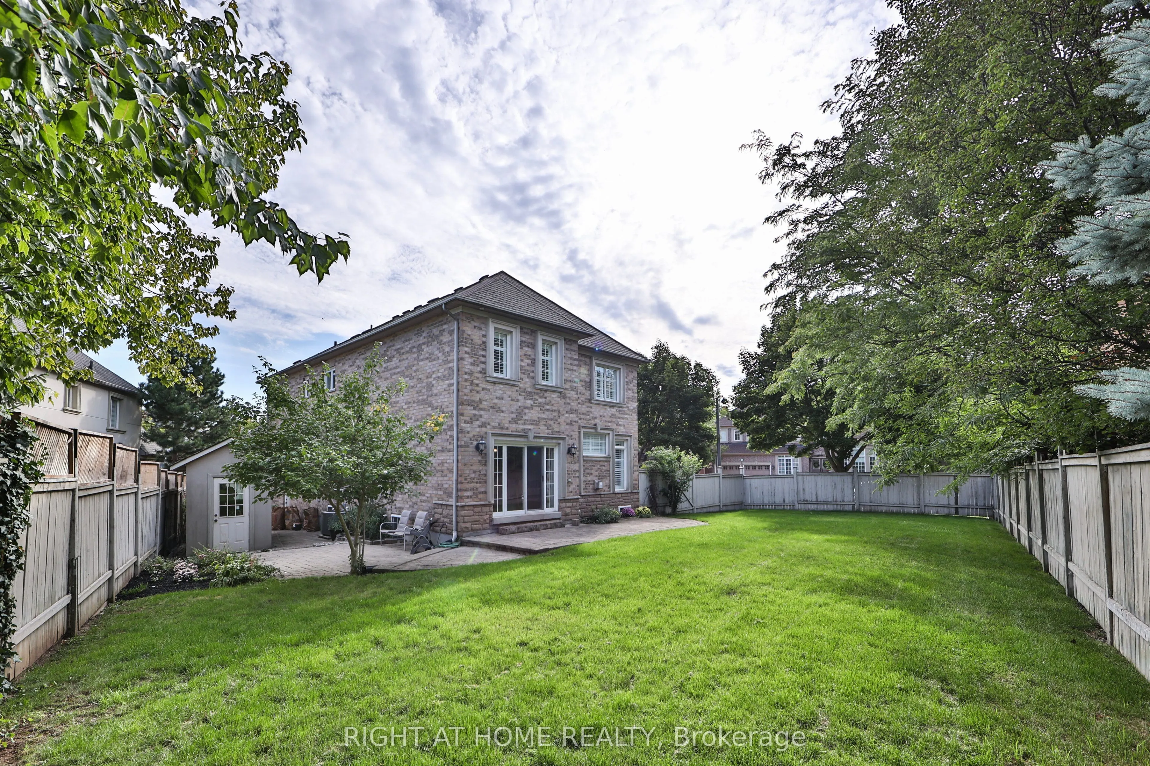 2435 VALLEY FOREST Way