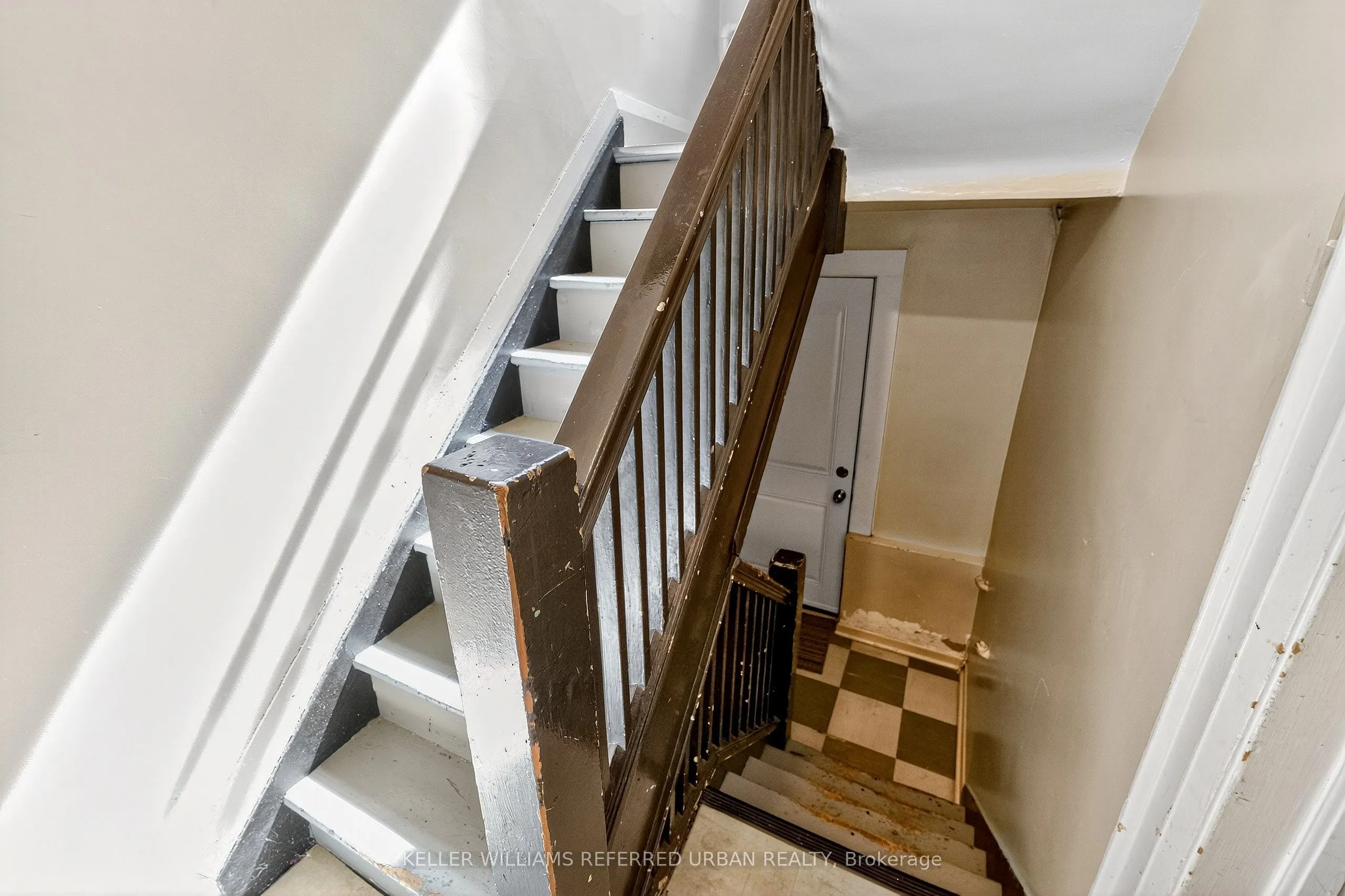 93 Northcliffe Boulevard