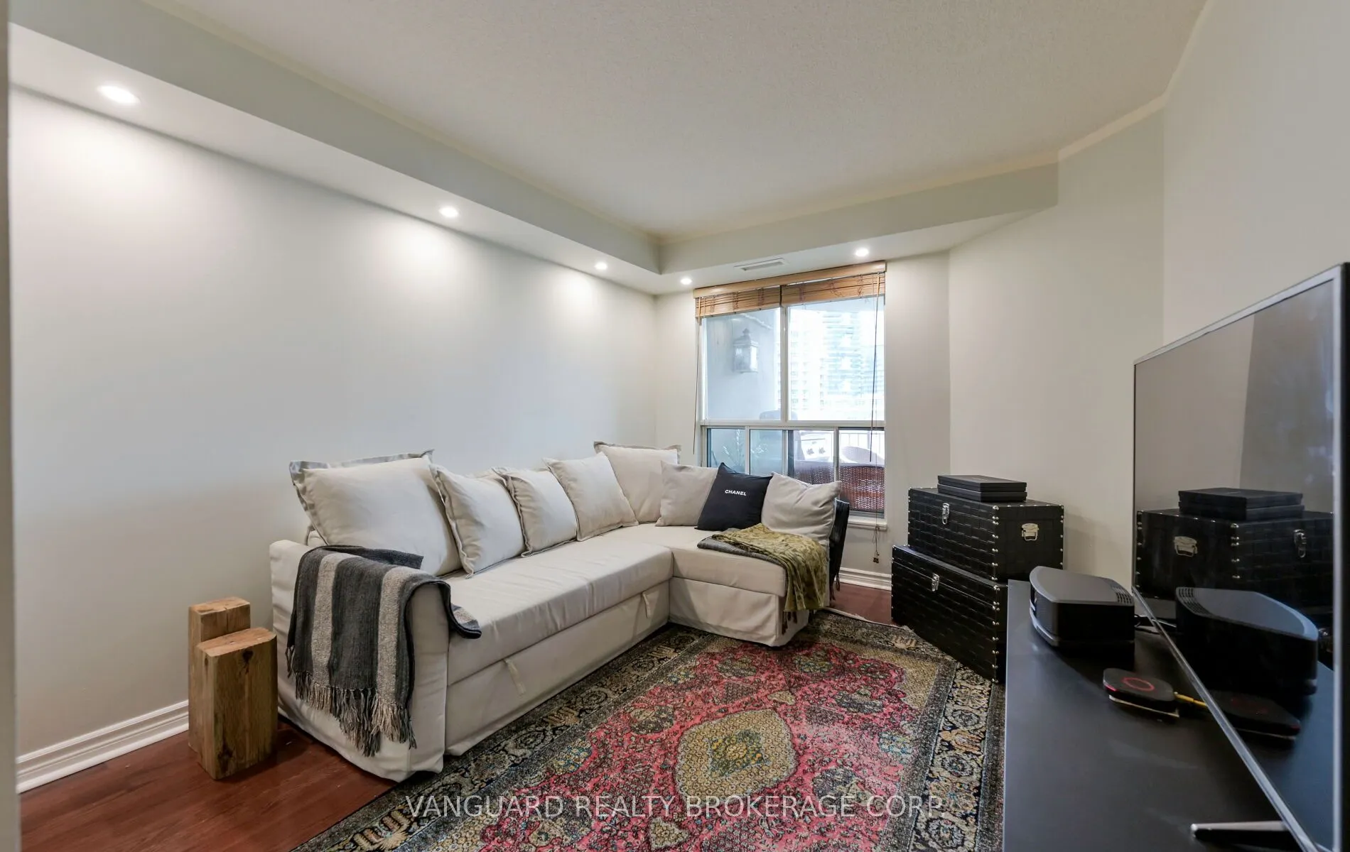 2111 Lake Shore Boulevard W, #606
