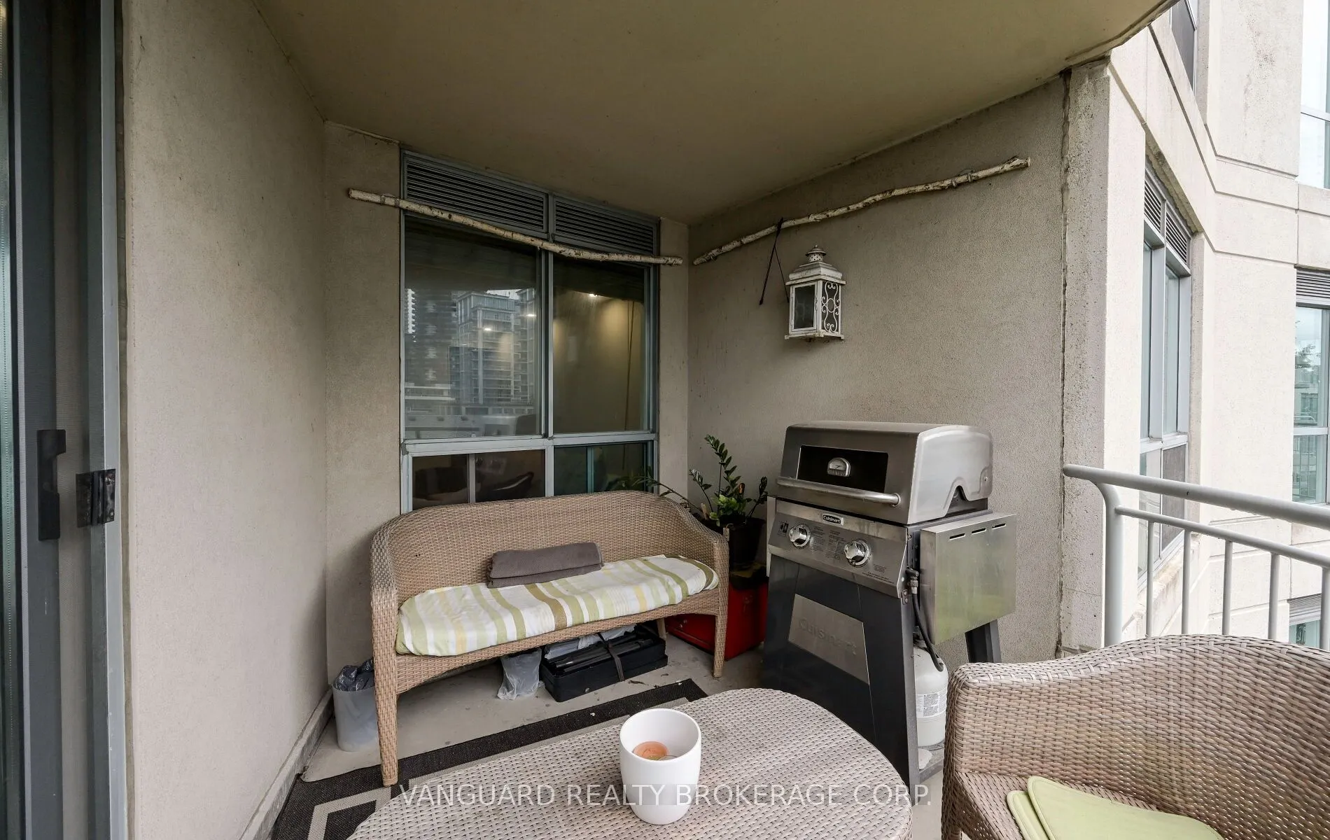 2111 Lake Shore Boulevard W, #606