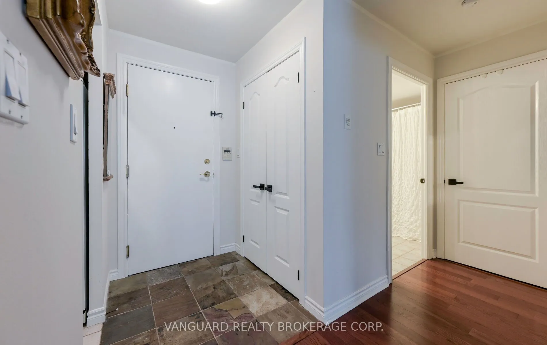 2111 Lake Shore Boulevard W, #606