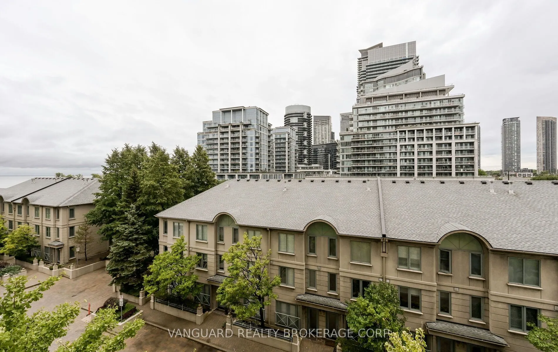 2111 Lake Shore Boulevard W, #606