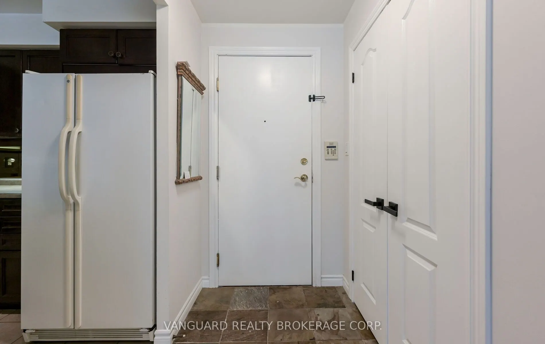 2111 Lake Shore Boulevard W, #606