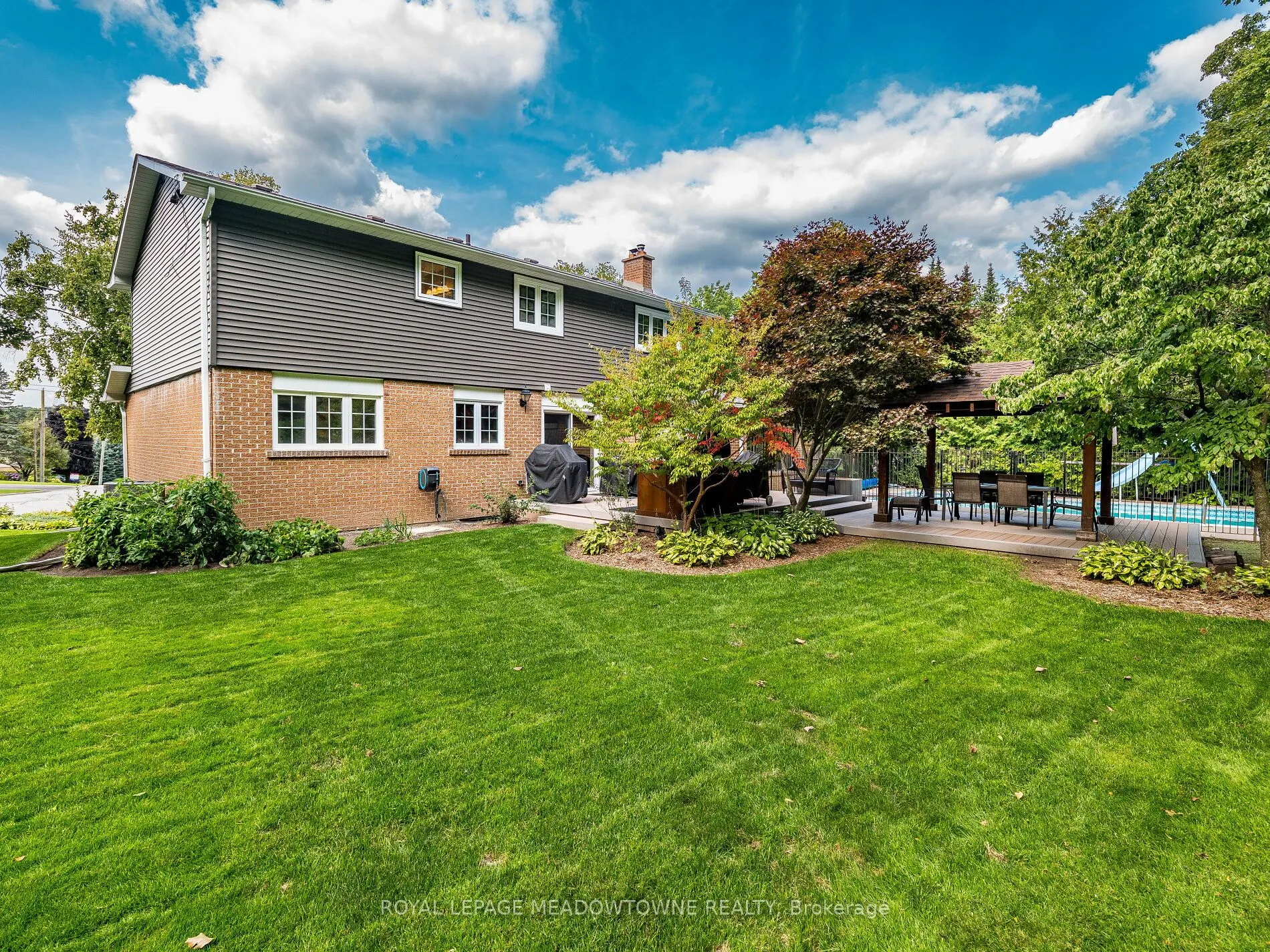 40 Hilltop Drive