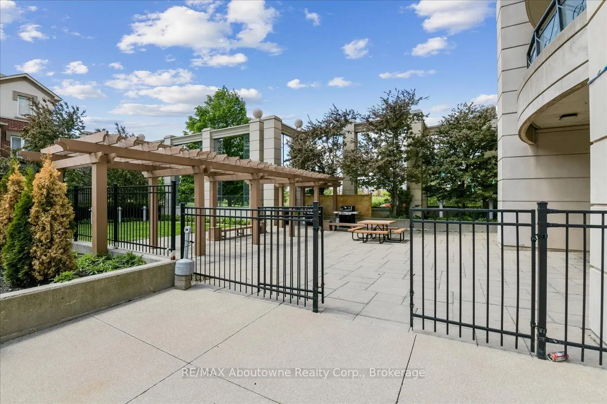 2325 Central Park Drive, #805