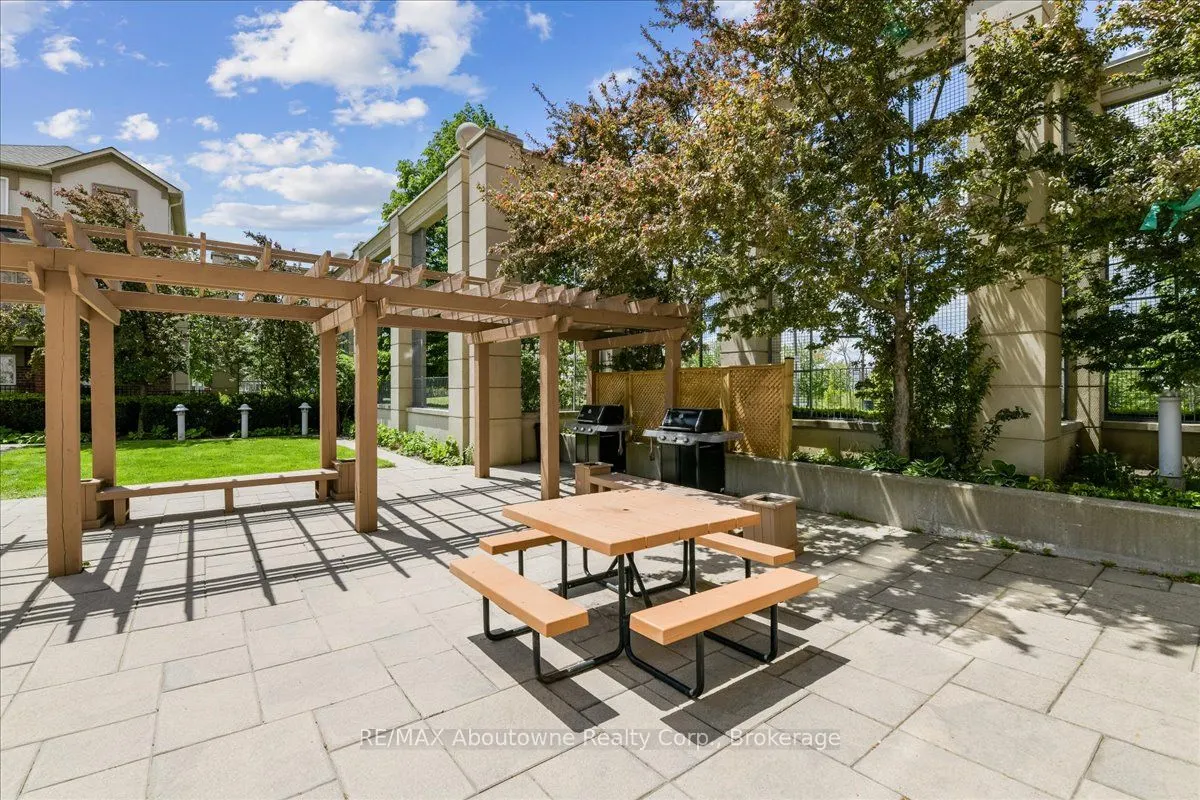 2325 Central Park Drive, #805