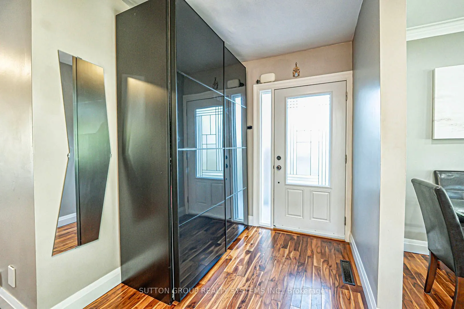 366 Renforth Drive