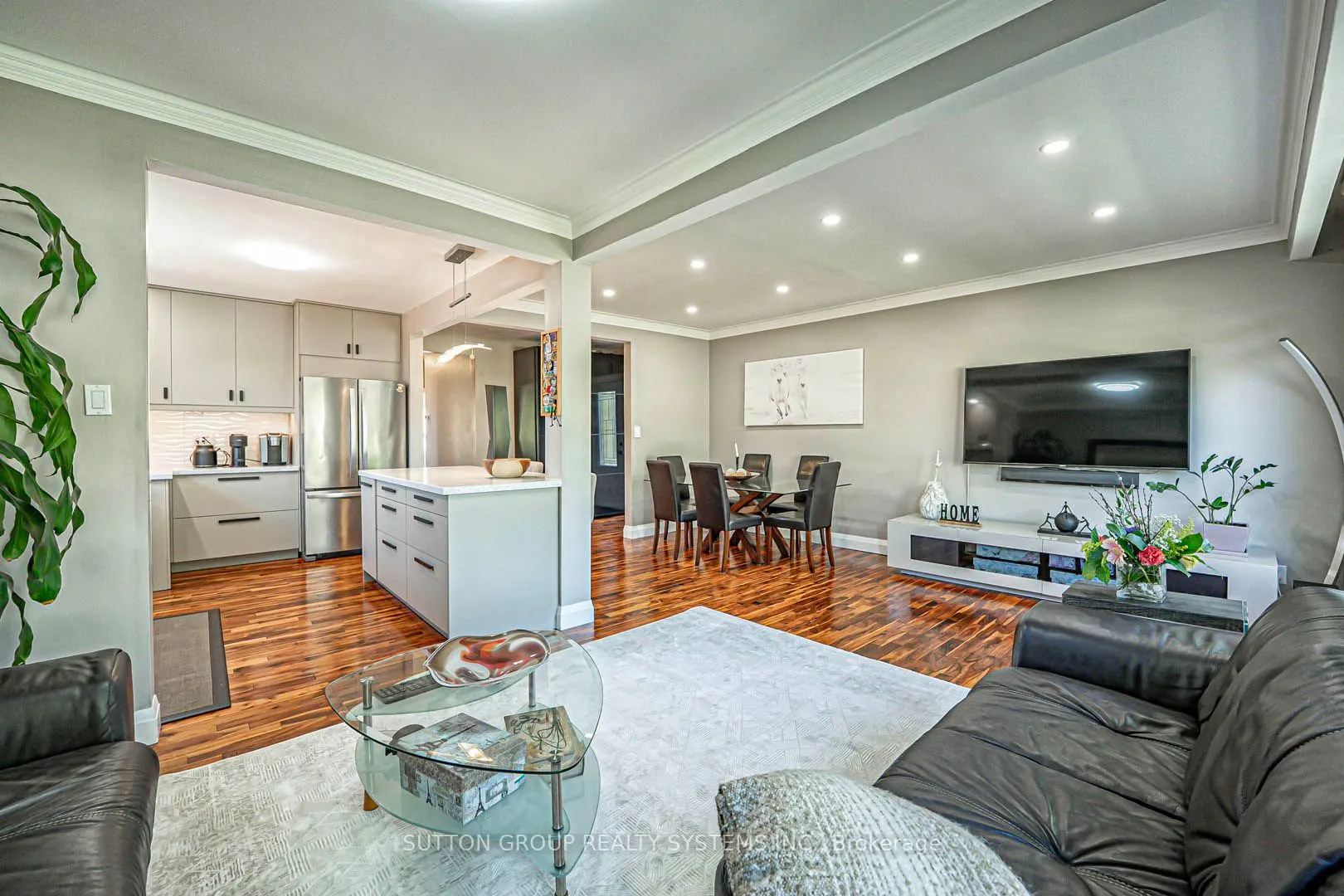 366 Renforth Drive