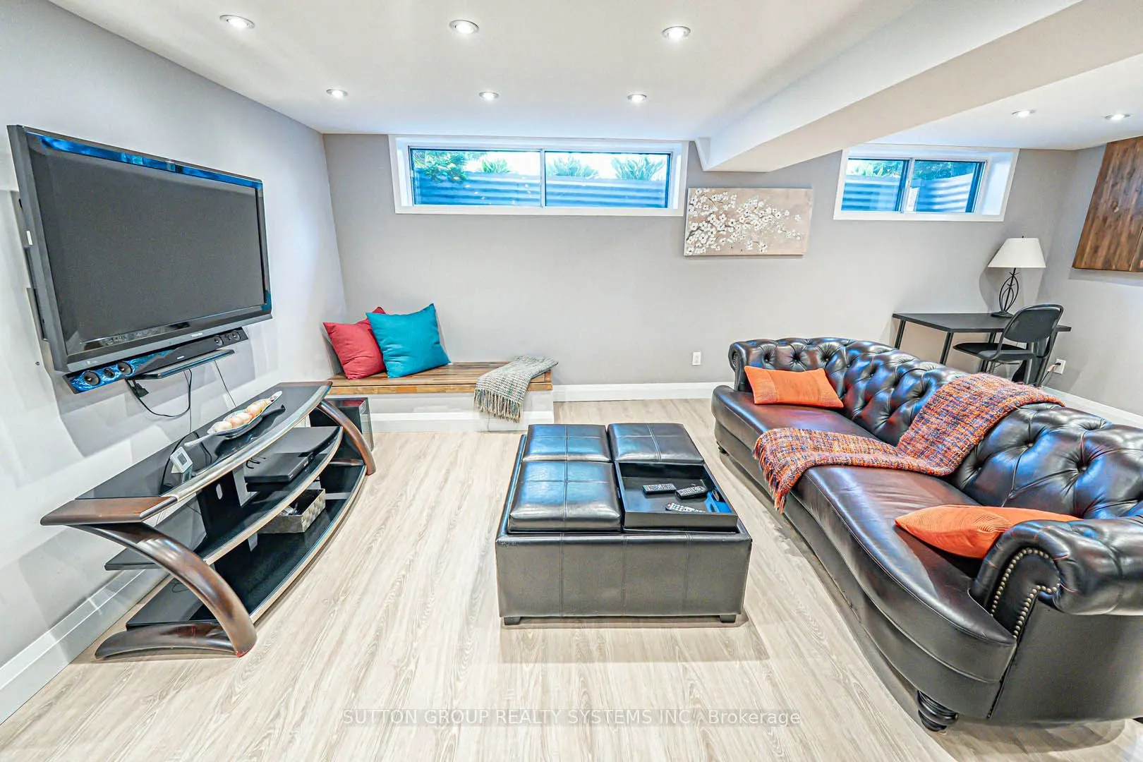 366 Renforth Drive