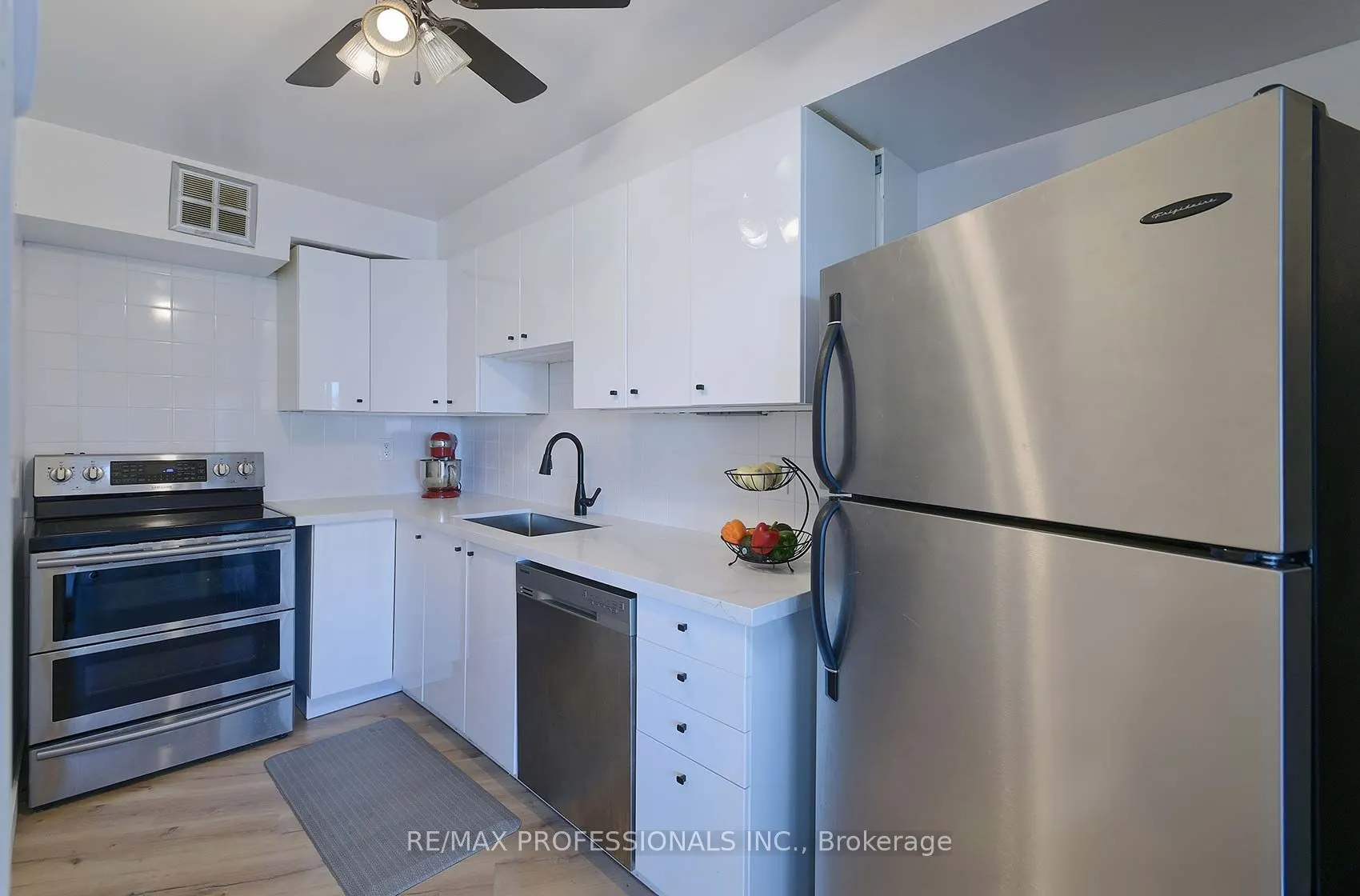 475 The West Mall, #310