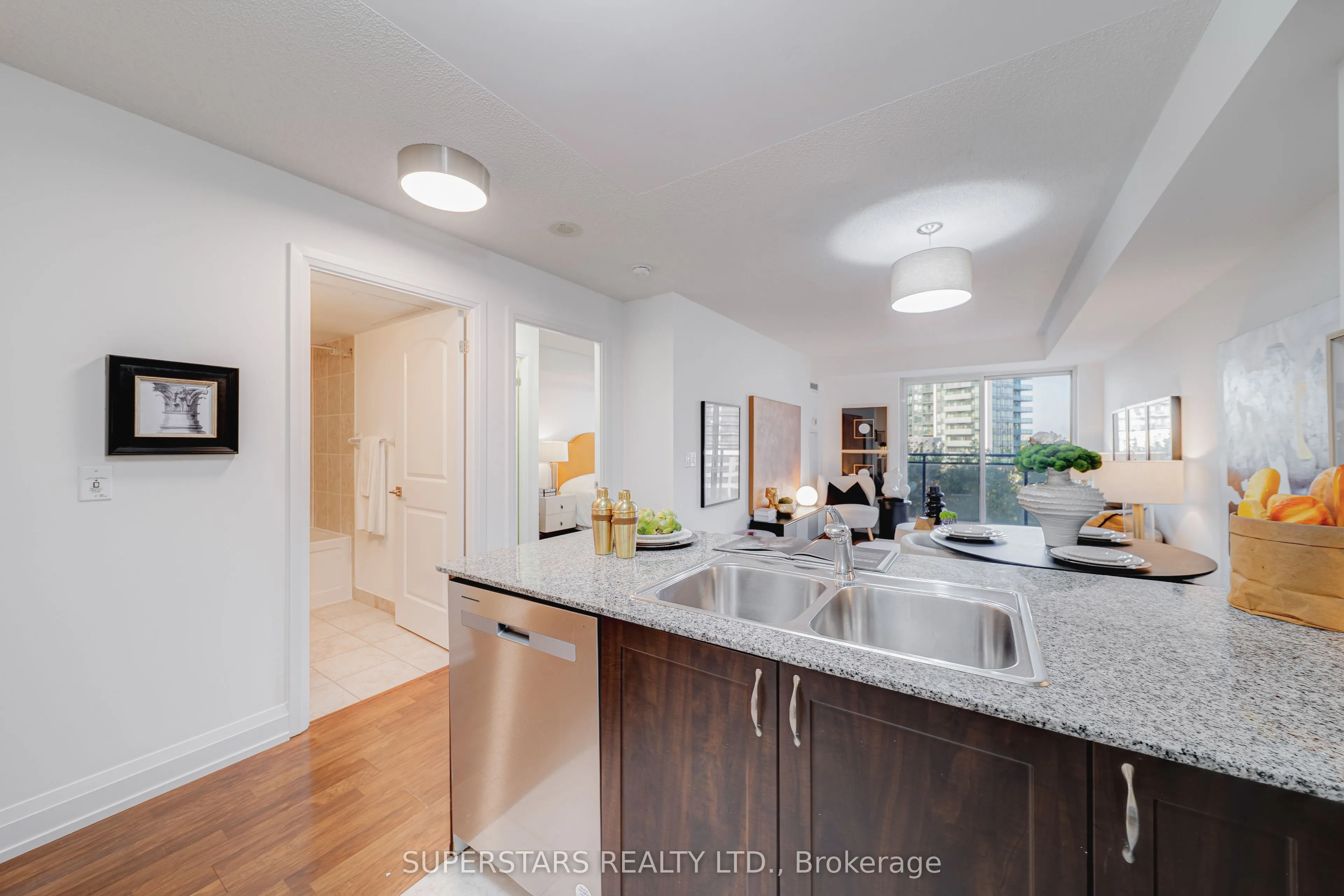 55 De Boers Drive, #502