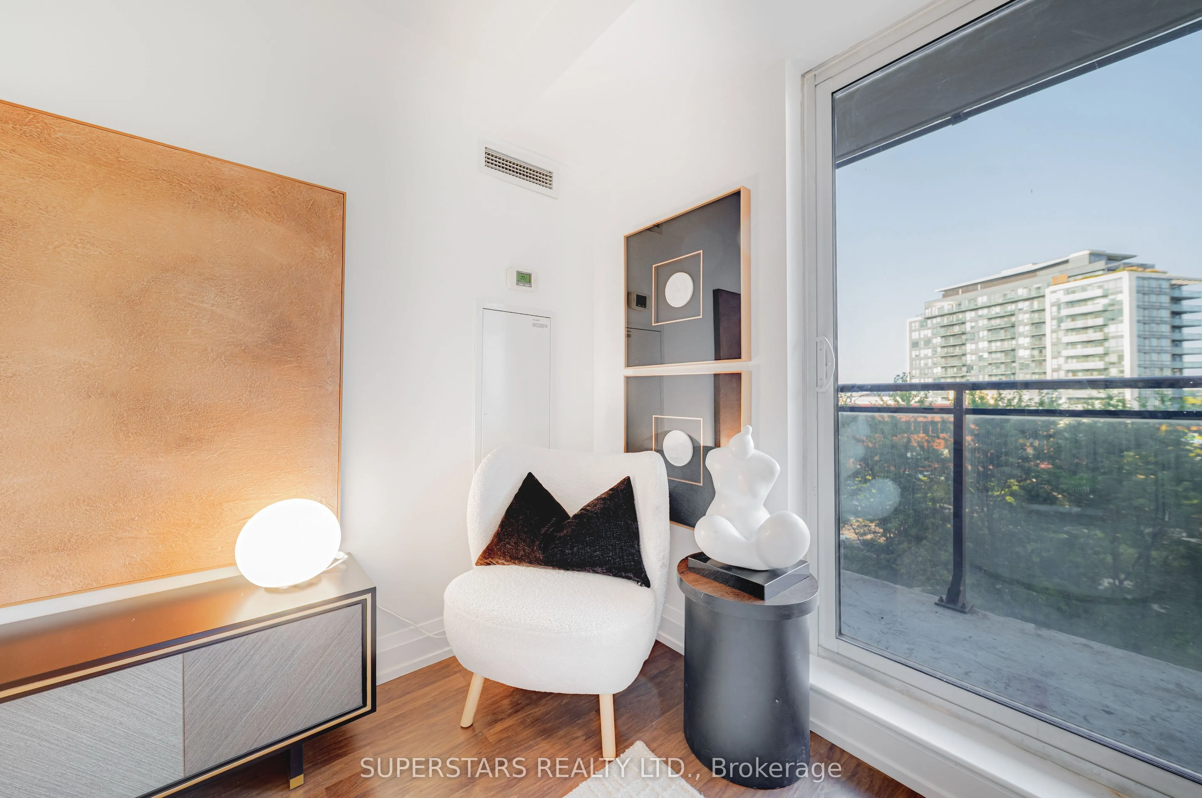 55 De Boers Drive, #502