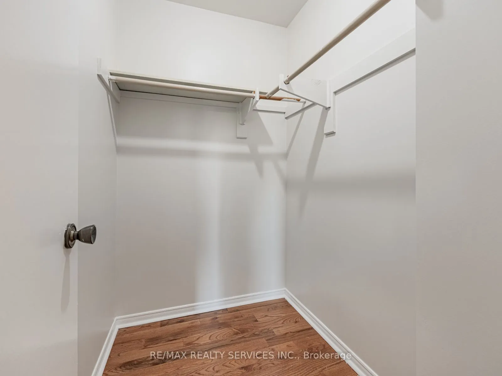 9 Garview Court